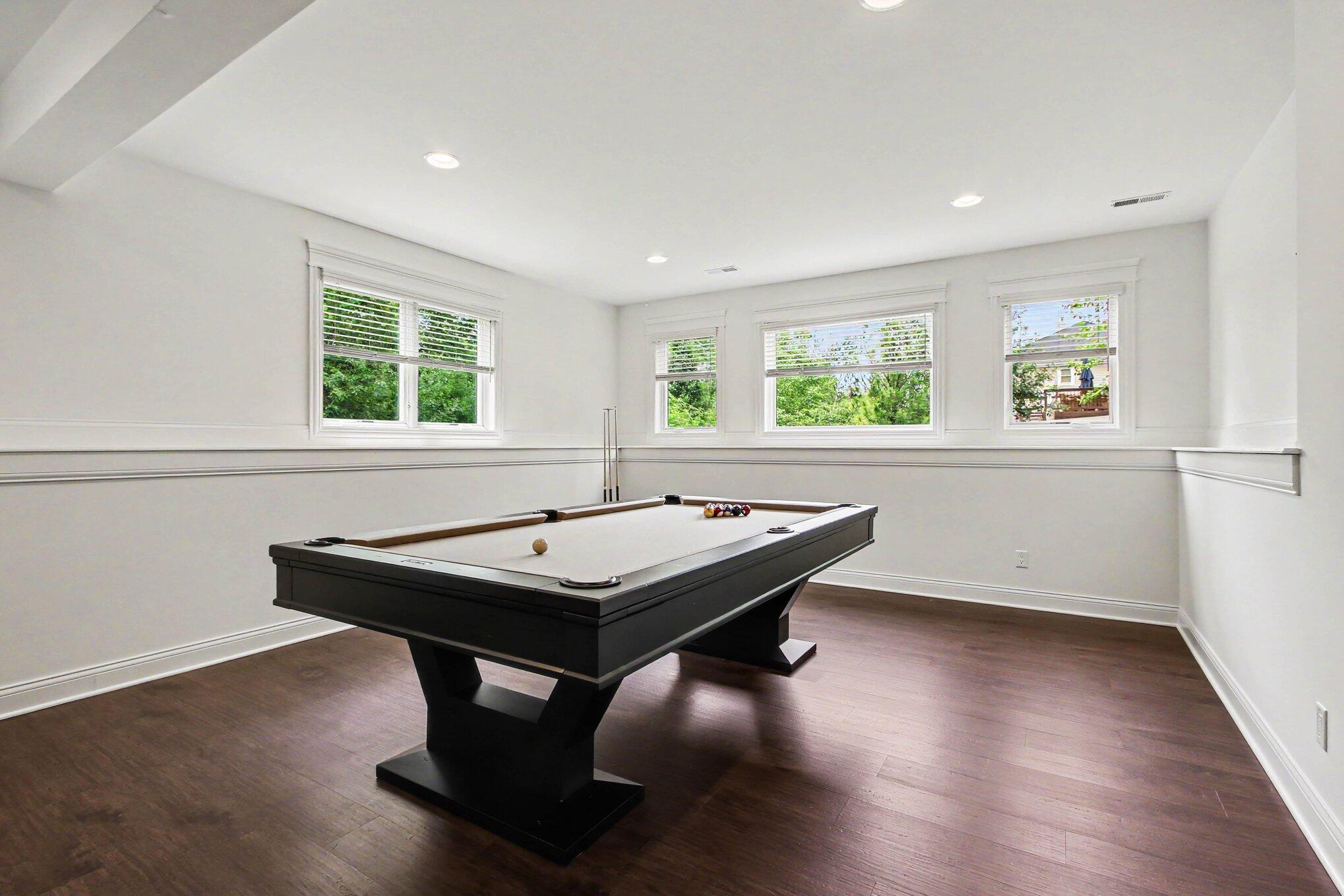 Schererville, Indiana, 46375, United States, 4 Bedrooms Bedrooms, ,4 BathroomsBathrooms,Residential,For Sale,2048317