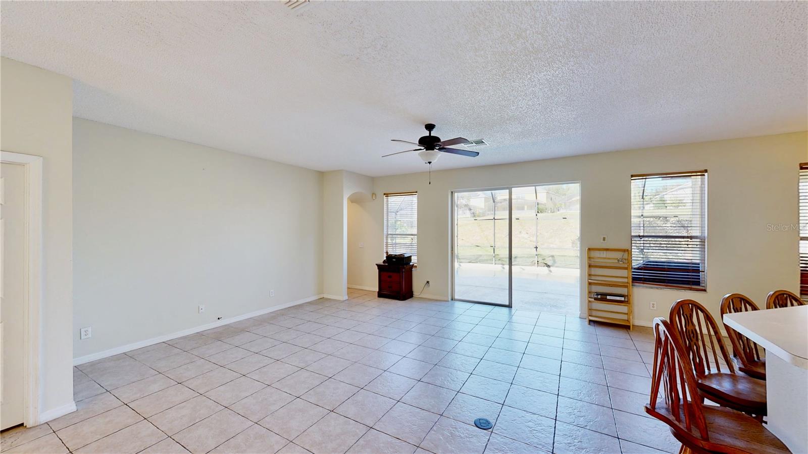 KISSIMMEE, Florida, 34747, United States, 7 Bedrooms Bedrooms, ,6 BathroomsBathrooms,Residential,For Sale,1878107
