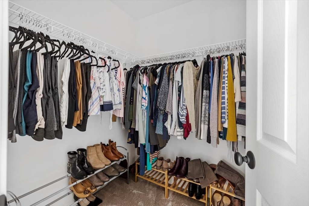 Pembroke, Massachusetts, 02359, United States, 2 Bedrooms Bedrooms, ,2 BathroomsBathrooms,Residential,For Sale,1992078