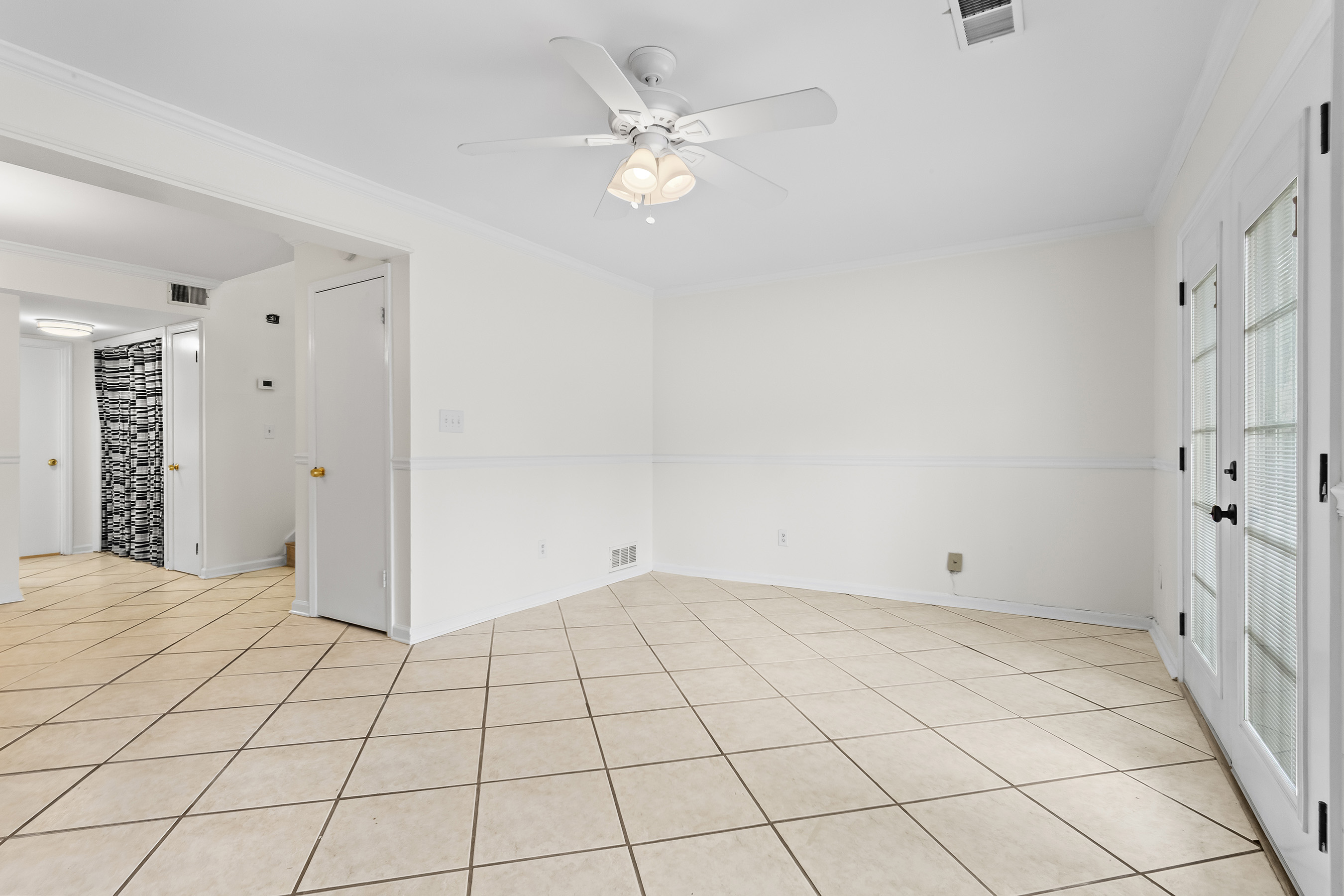  Mid-Century Modern Townhome in Gated Community Along The Chattahoochee River - 物件實景
