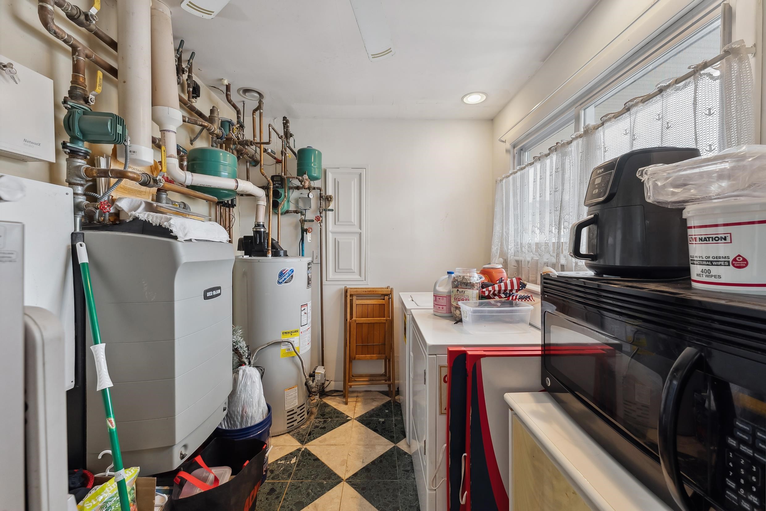 Wildwood Crest, New Jersey, 08260-1307, United States, 5 Bedrooms Bedrooms, ,2 BathroomsBathrooms,Residential,For Sale,1982294