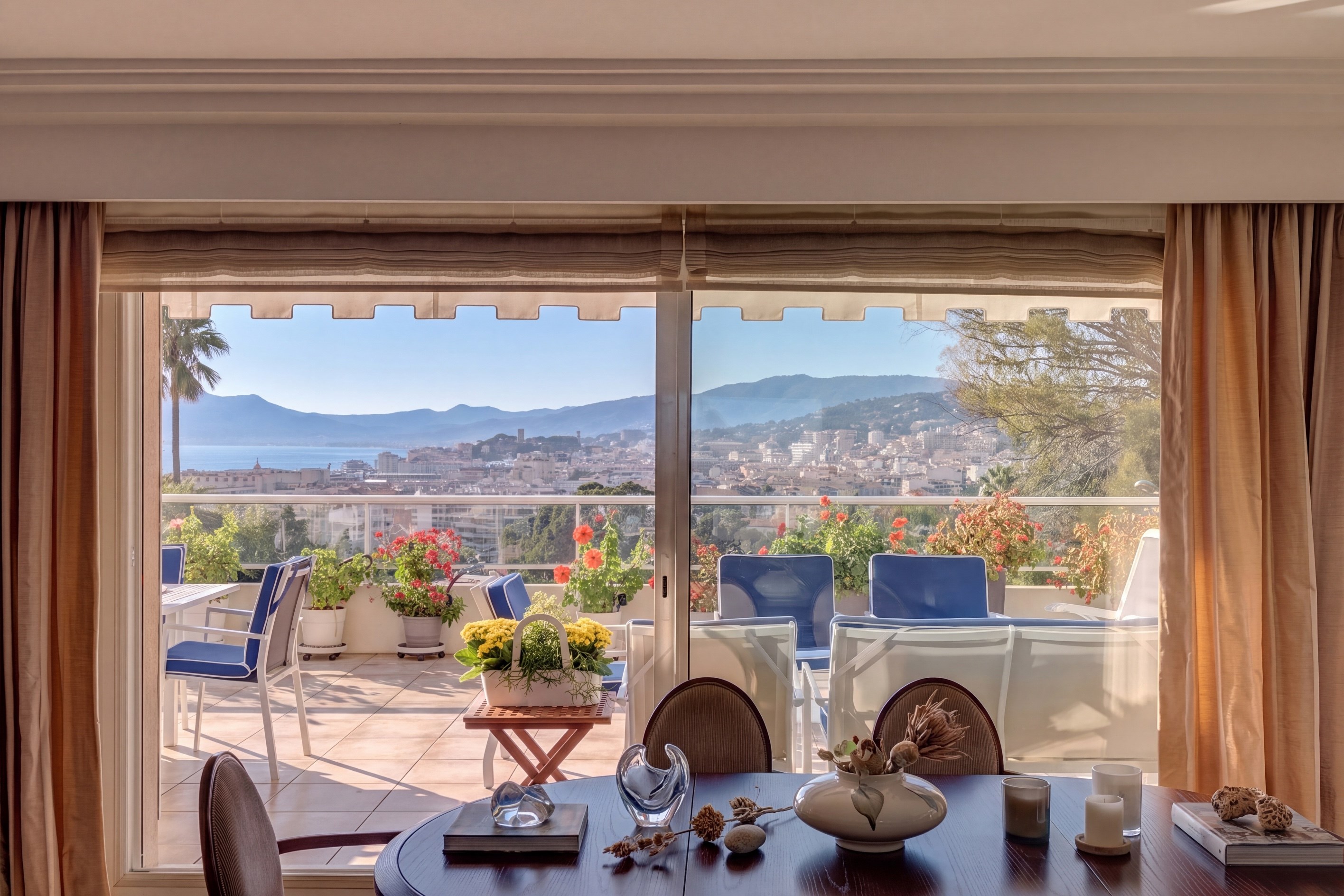  Cannes Californie, 135 sqm three bedroom apartment with 45 sqm terrace and sea … - 物件實景
