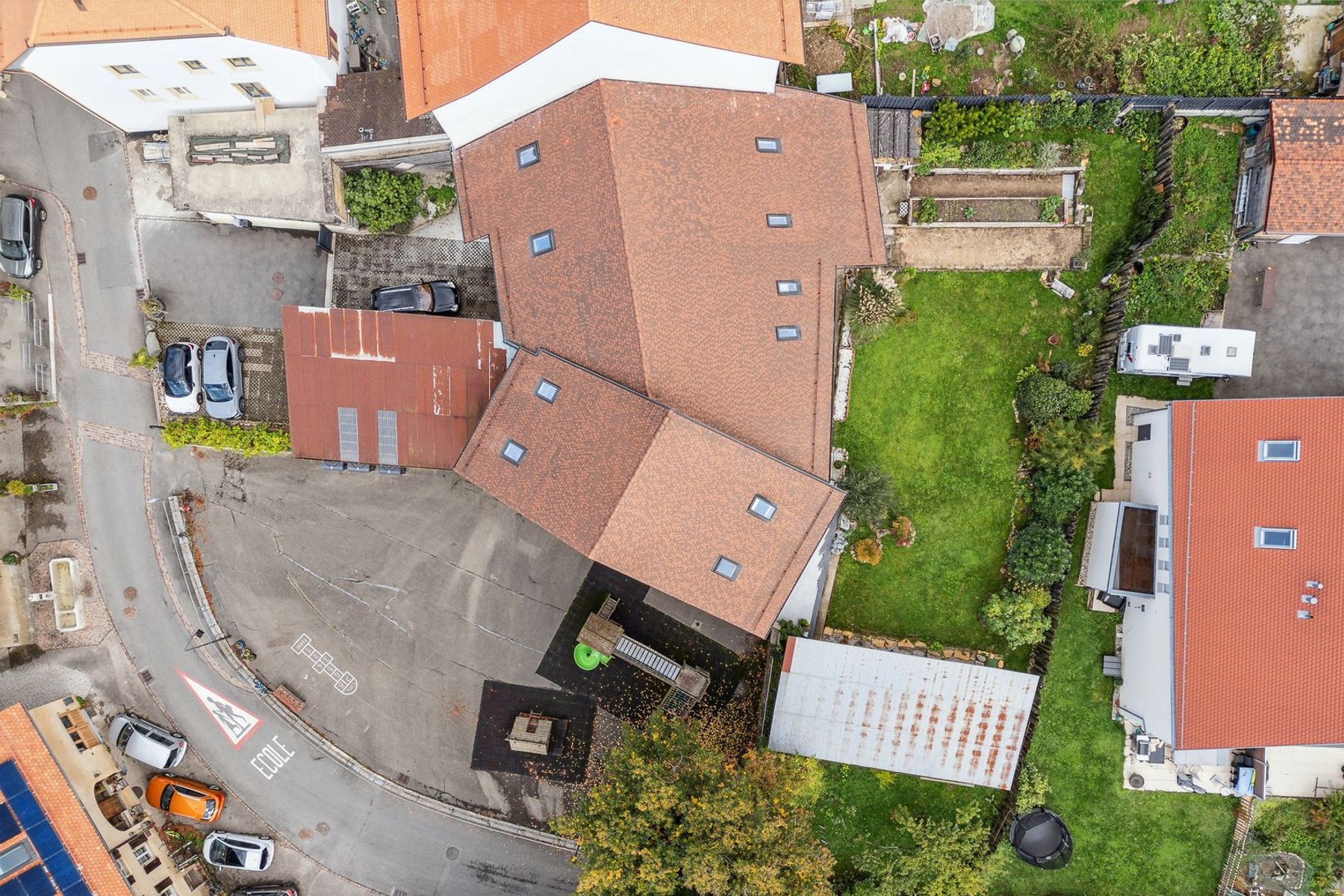  Elegantly renovated character house in the heart of Onnens - 物件實景