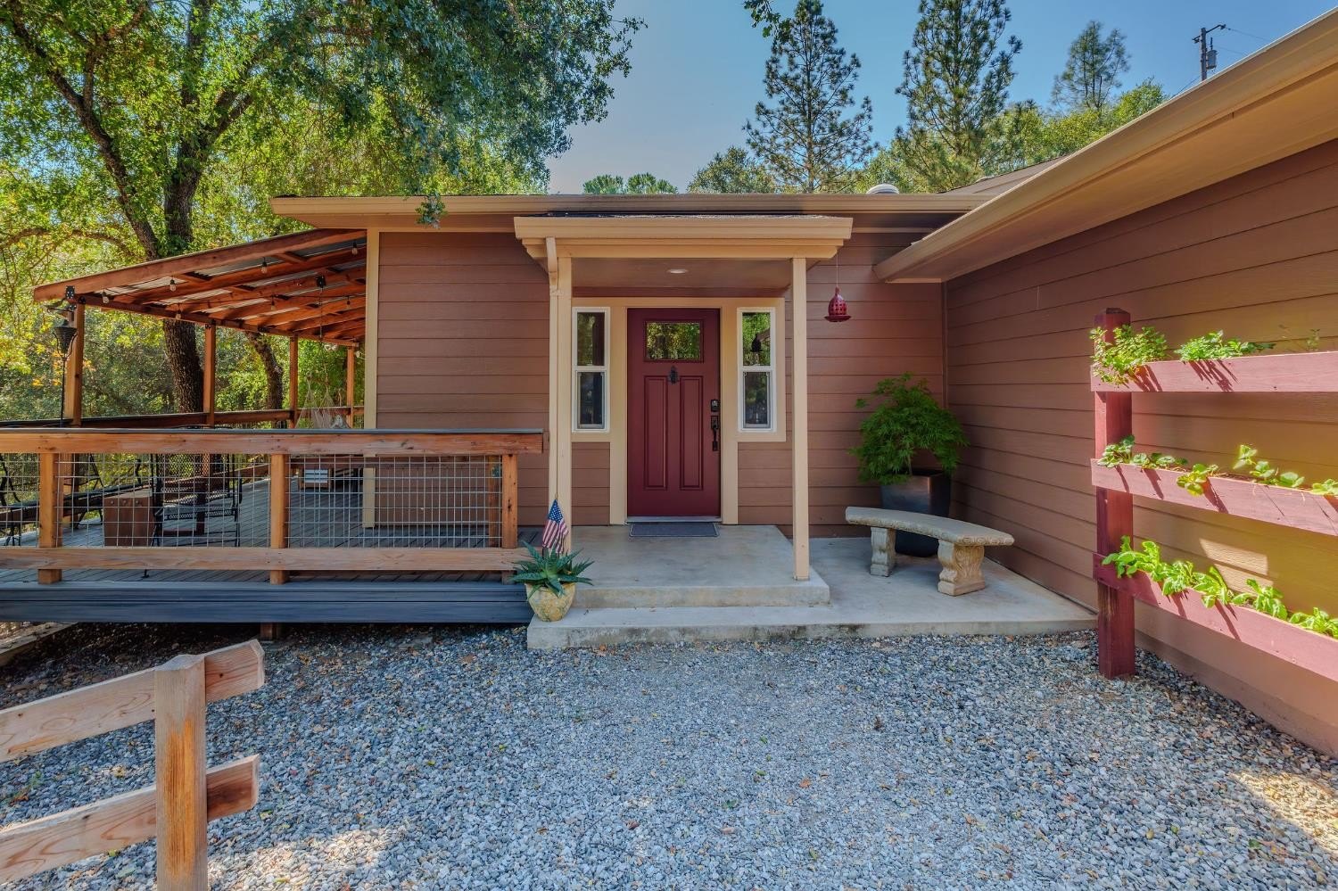 San Andreas, California, 95249, United States, 2 Bedrooms Bedrooms, ,2 BathroomsBathrooms,Residential,For Sale,1980033