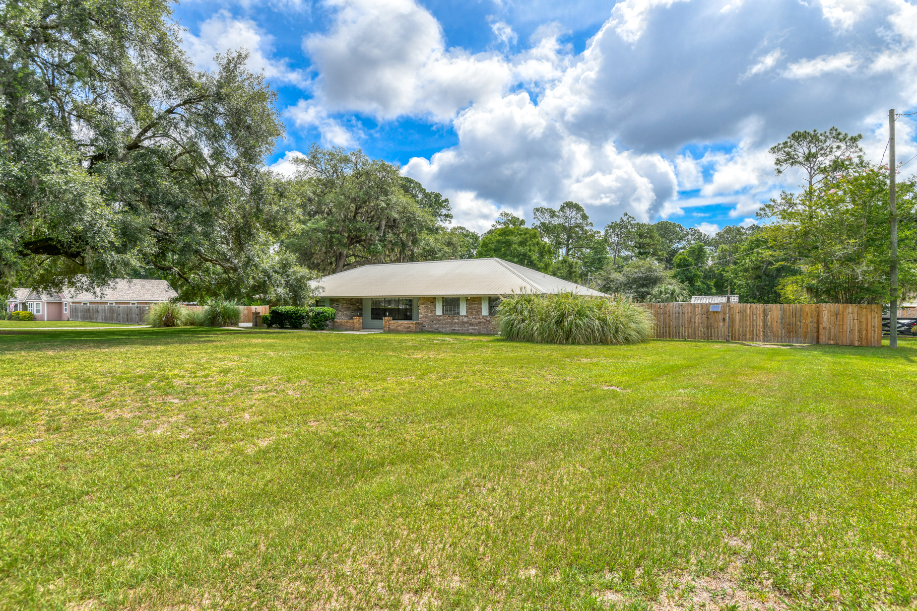 Palatka, Florida, 32177, United States, 4 Bedrooms Bedrooms, ,3 BathroomsBathrooms,Residential,For Sale,1865874