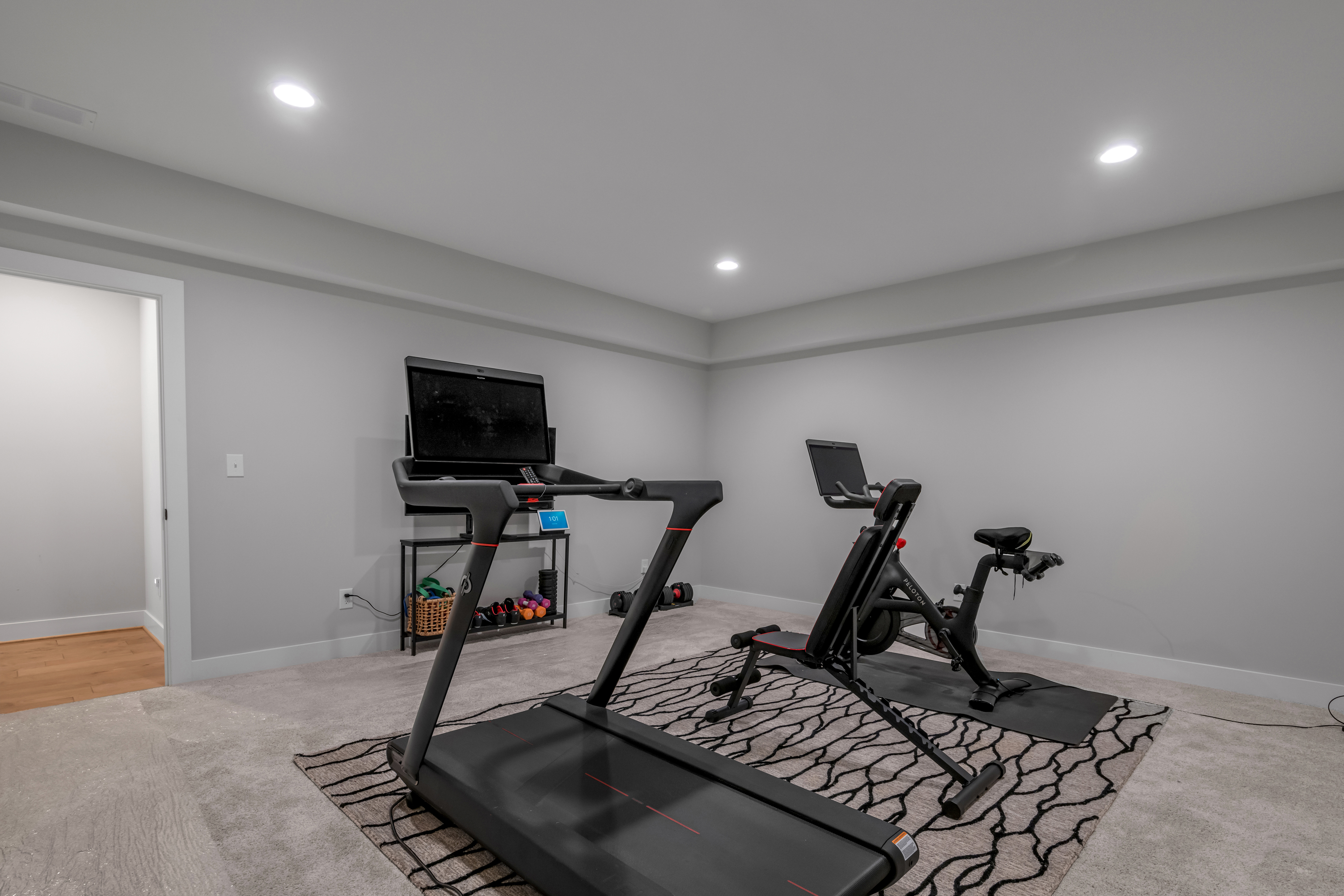  2429 Lorenzo Way - 物件實景