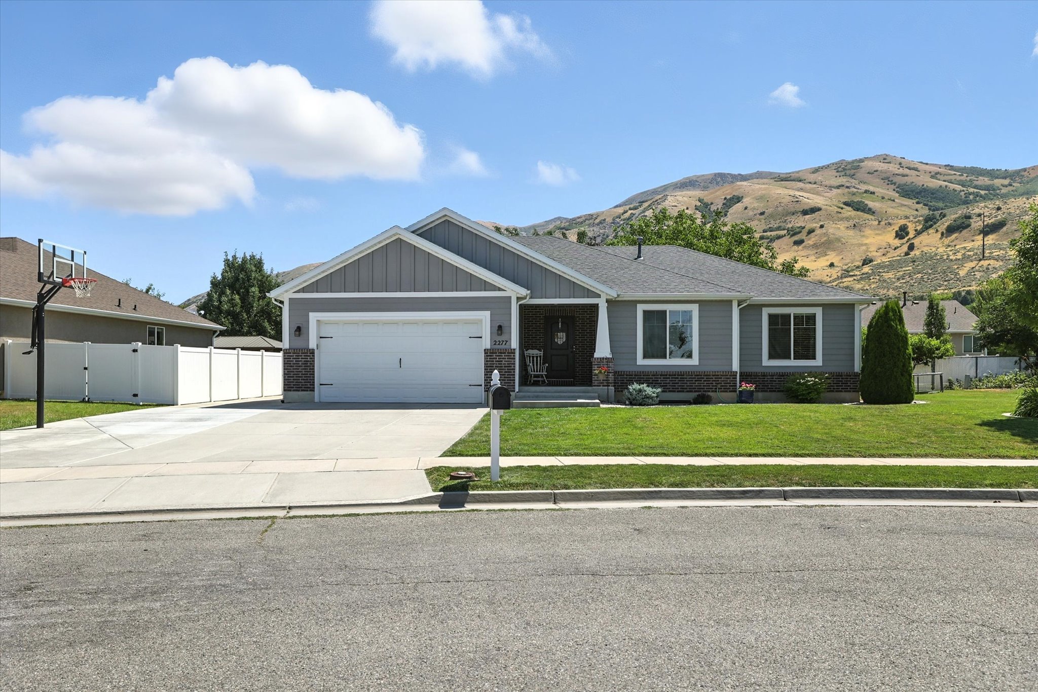 Perry, Utah, 84302, United States, 6 Bedrooms Bedrooms, ,3 BathroomsBathrooms,Residential,For Sale,1903790