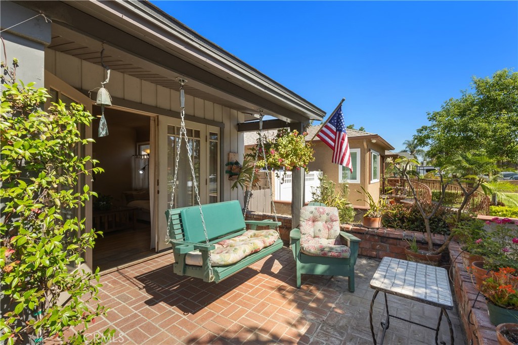 Anaheim, California, 92802, United States, 2 Bedrooms Bedrooms, ,2 BathroomsBathrooms,Residential,For Sale,1892666