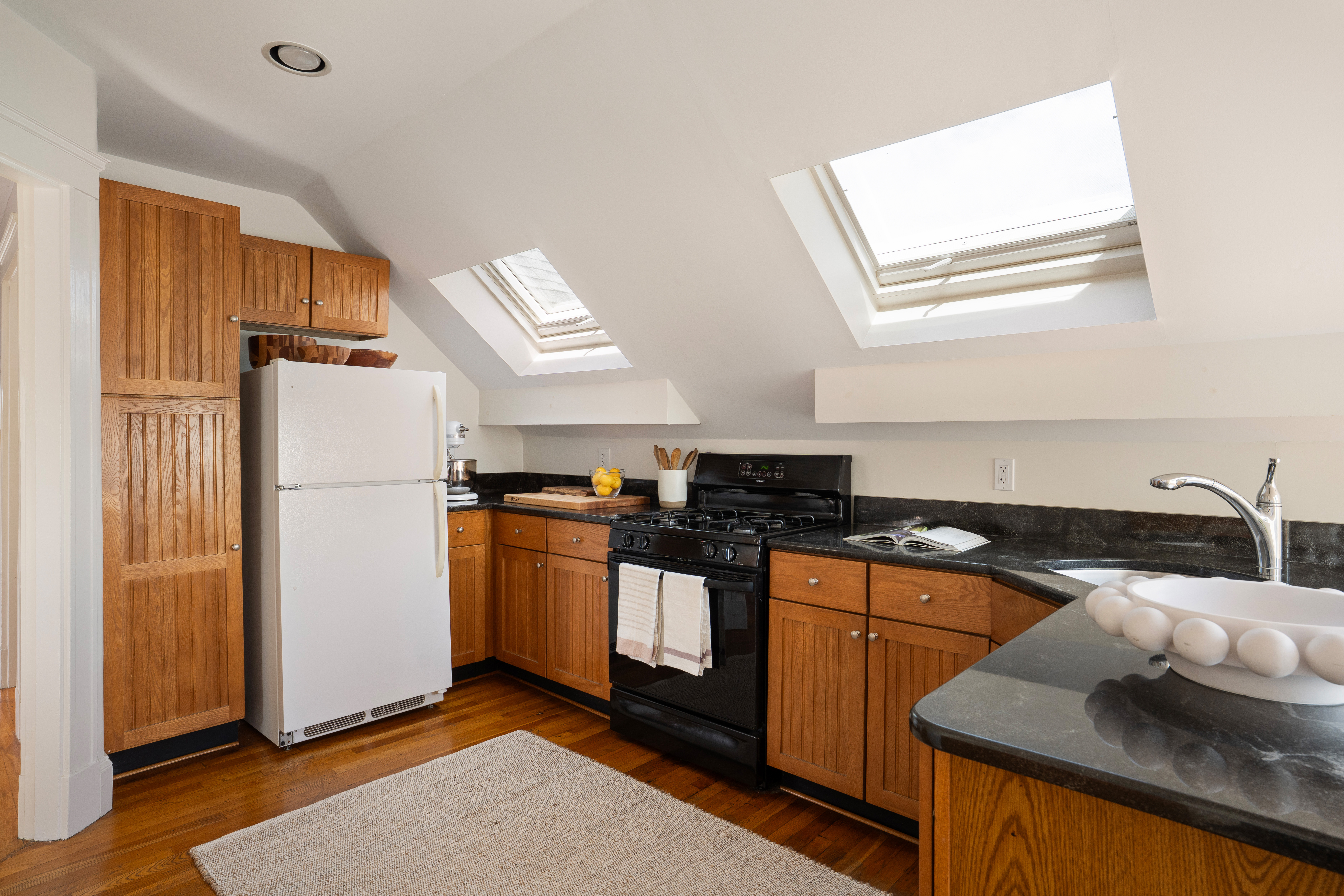  10-12 Notre Dame Avenue, Cambridge, MA, 02140 - 物件實景