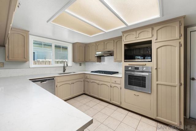 El Cajon, California, 92020, United States, 3 Bedrooms Bedrooms, ,3 BathroomsBathrooms,Residential,For Sale,2025415