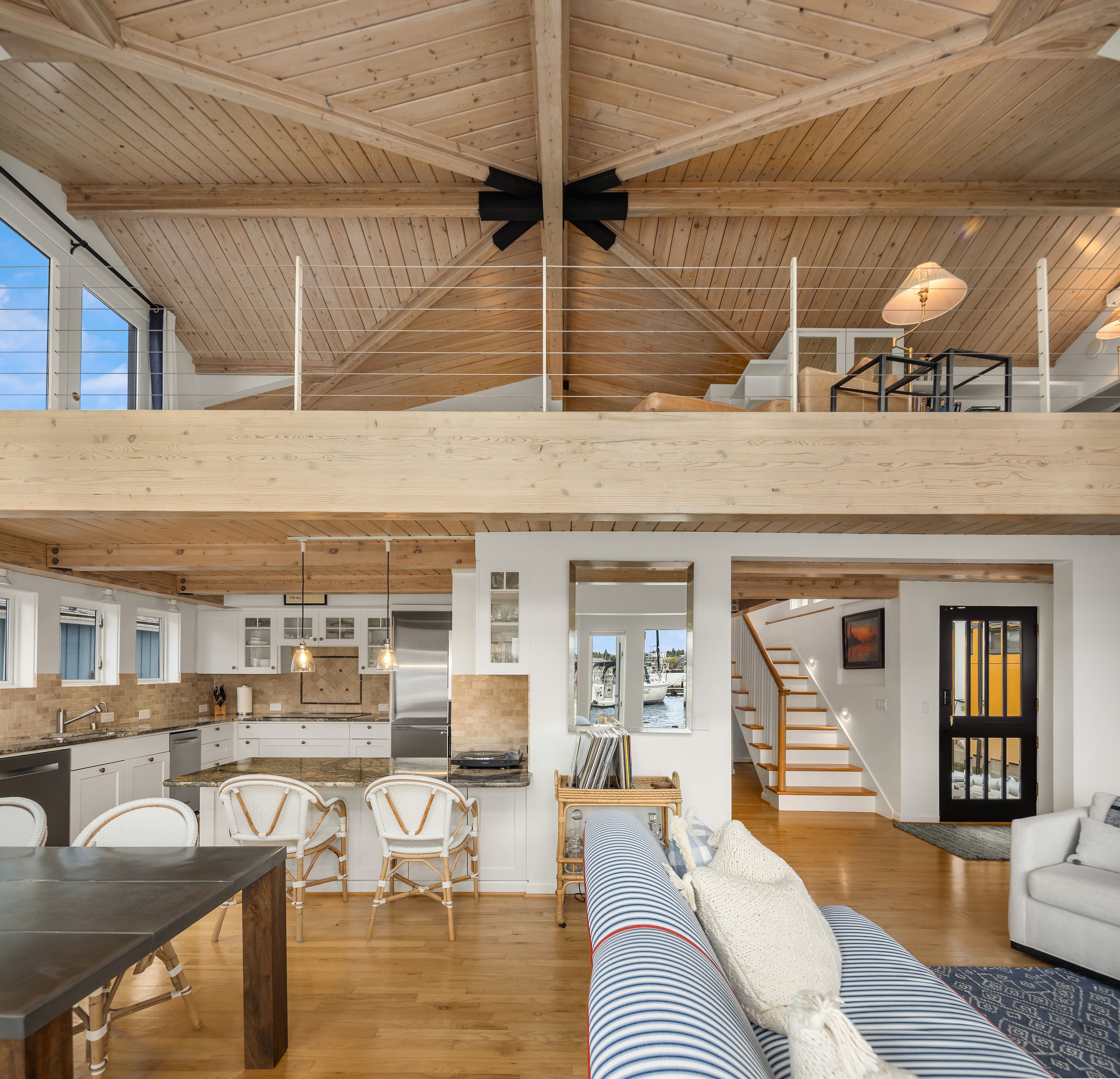  2466 Westlake Ave N #8, Seattle, WA 98109 - 物件實景