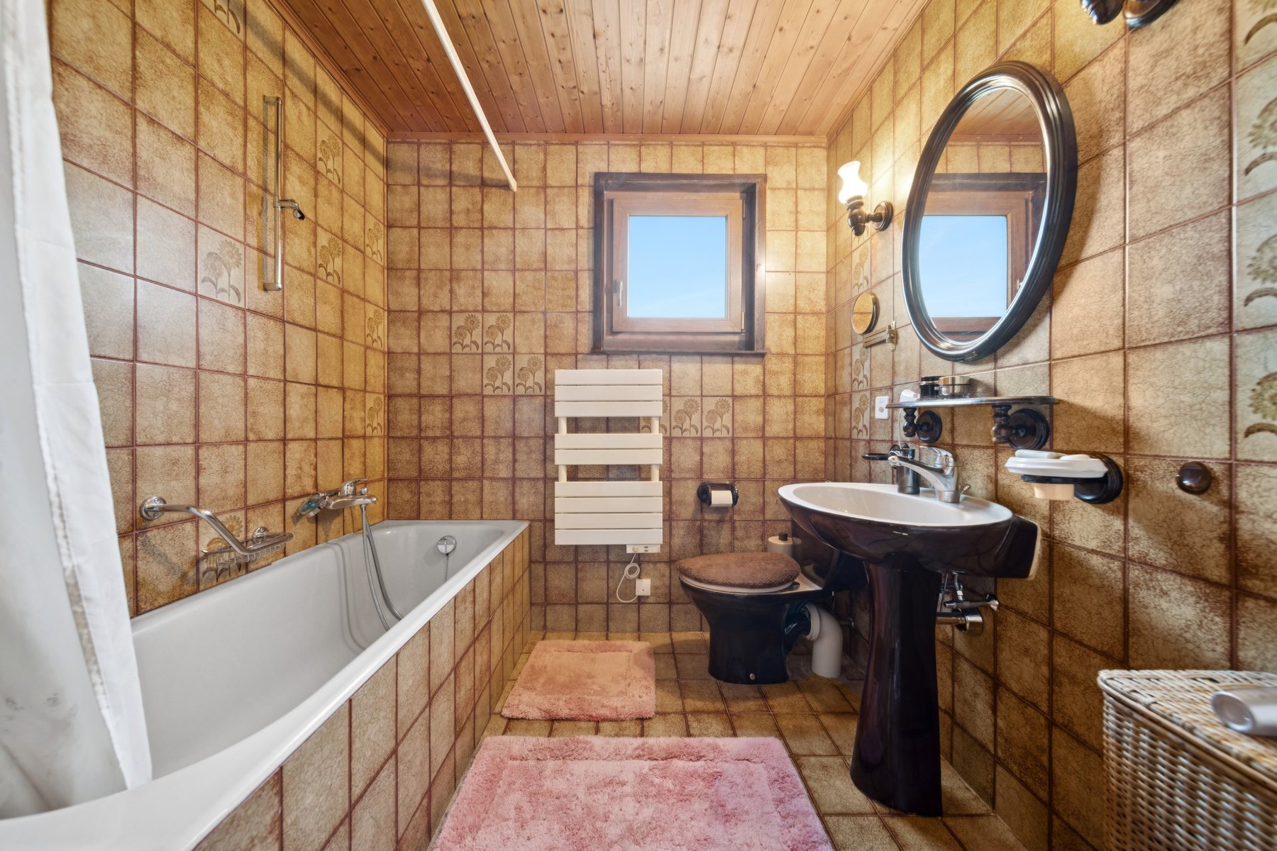  6-room family home on a spacious lot - 物件實景