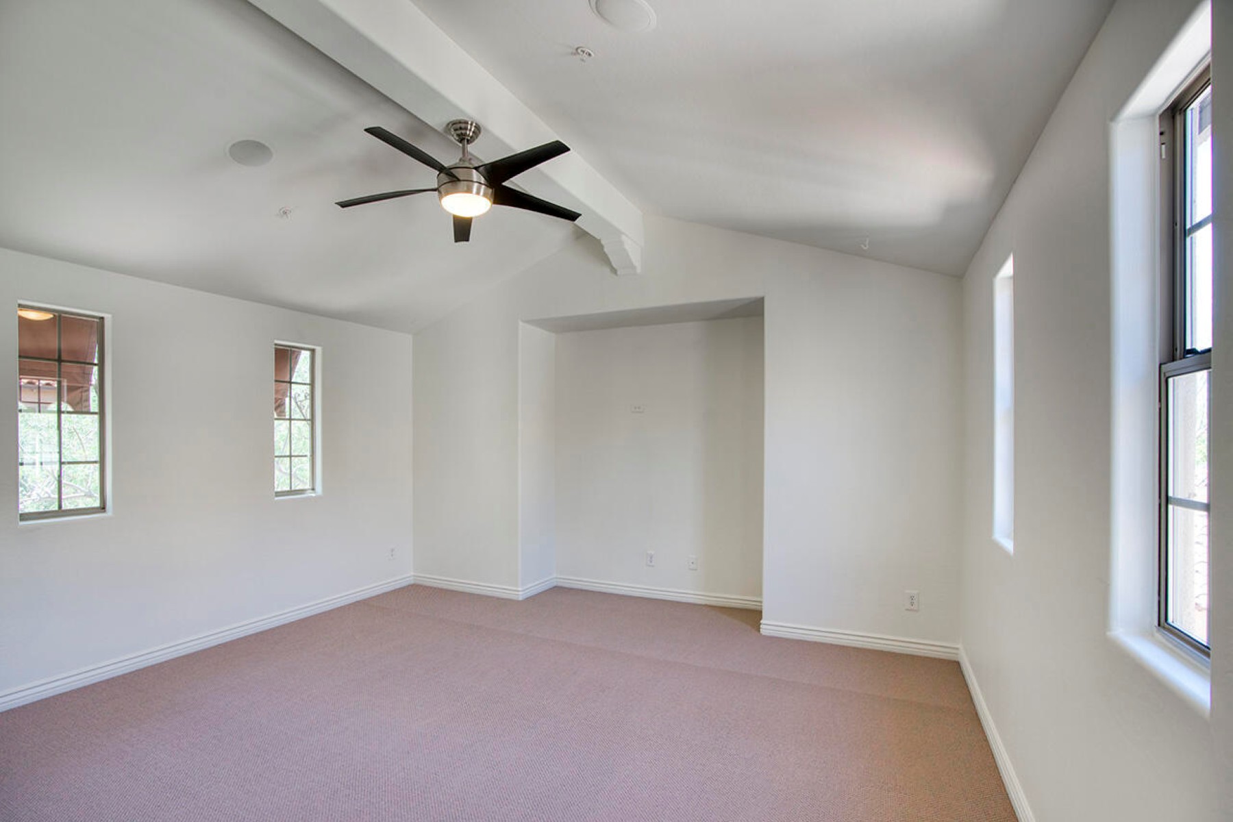  9096 E Mountain Spring Road  Scottsdale, AZ - 物件實景