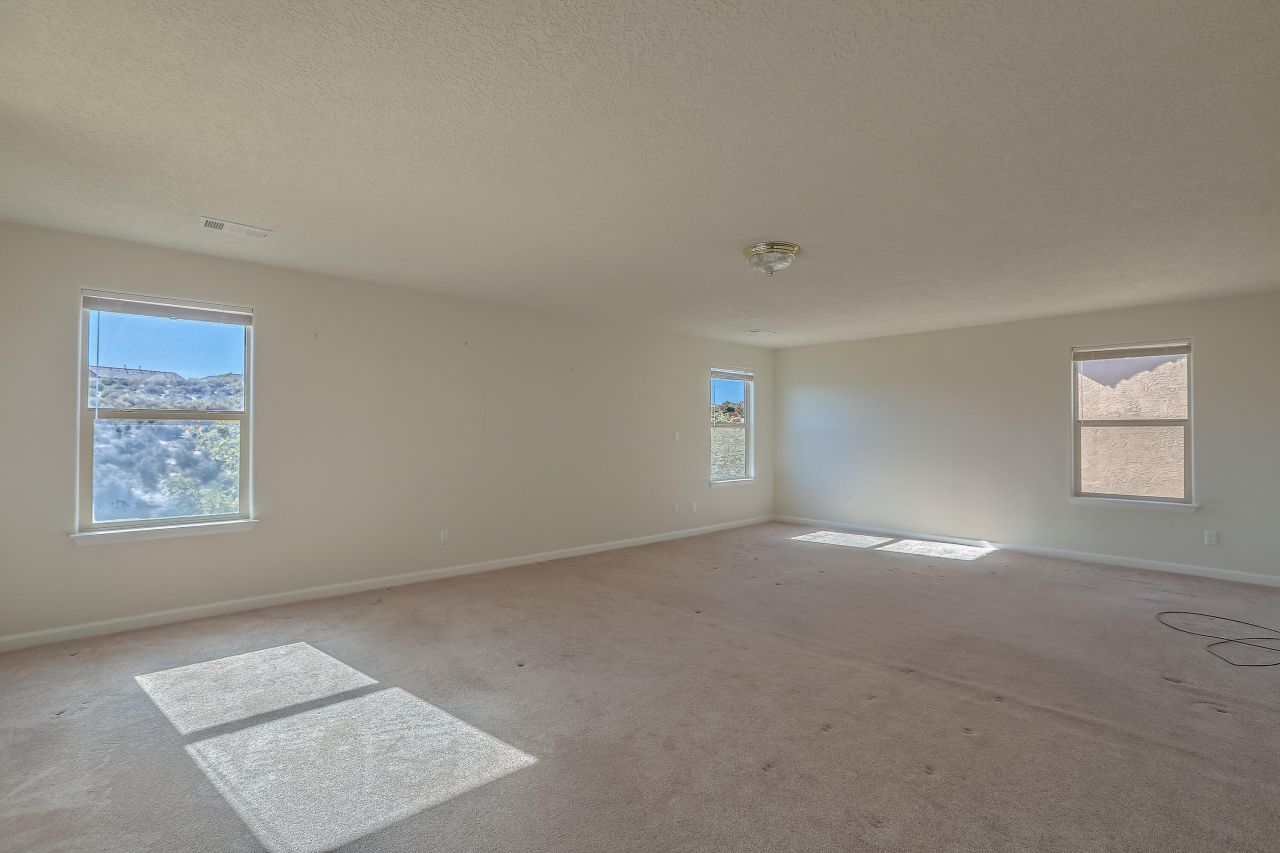 Rio Rancho, New Mexico, 87124, United States, 4 Bedrooms Bedrooms, ,3 BathroomsBathrooms,Residential,For Sale,1987621