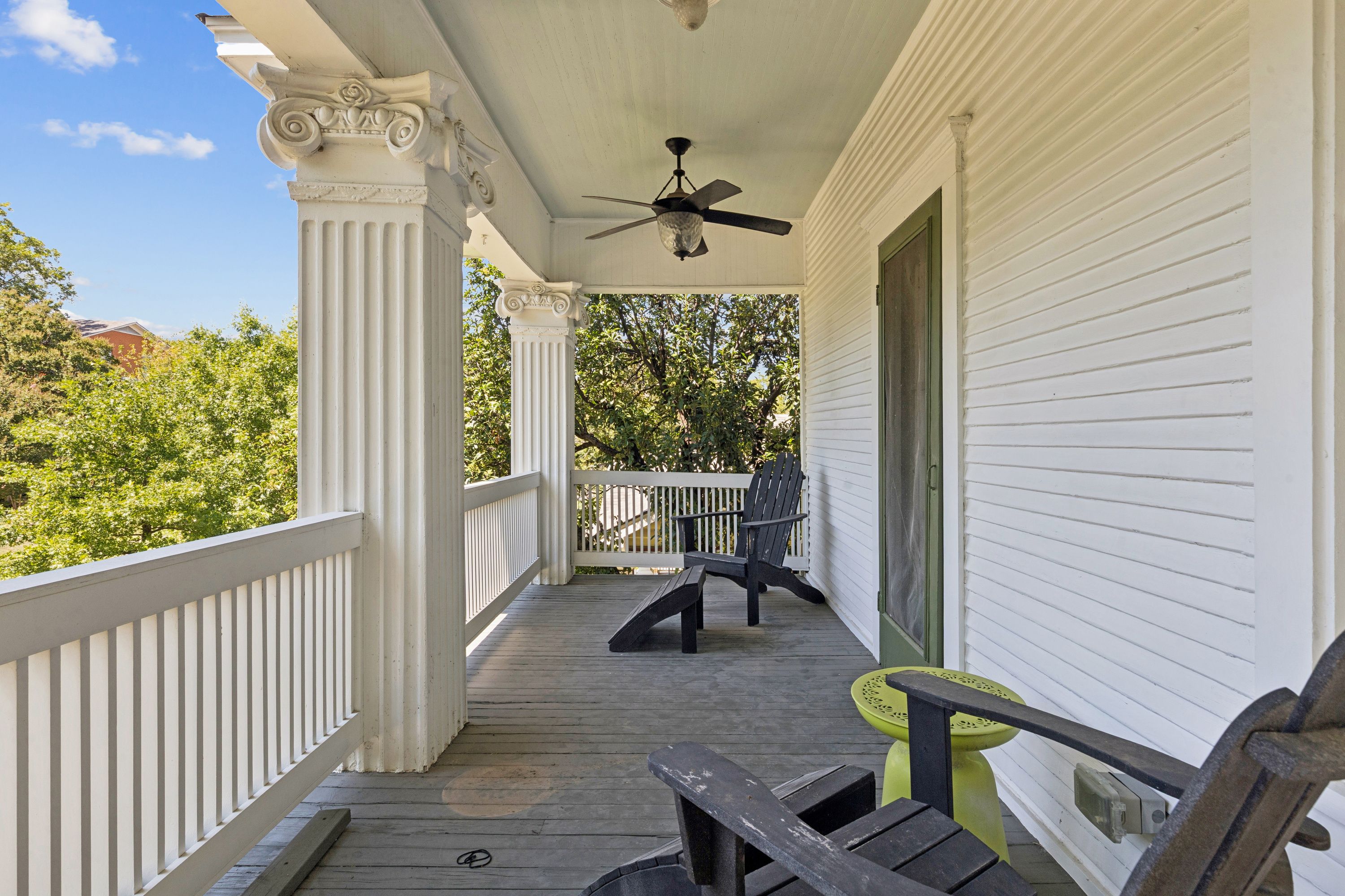  Whimsical in Winnetka Heights - 物件實景