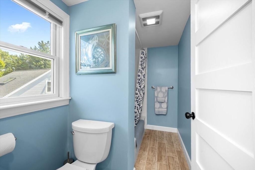 Milton, Massachusetts, 02186, United States, 4 Bedrooms Bedrooms, ,2 BathroomsBathrooms,Residential,For Sale,1917641