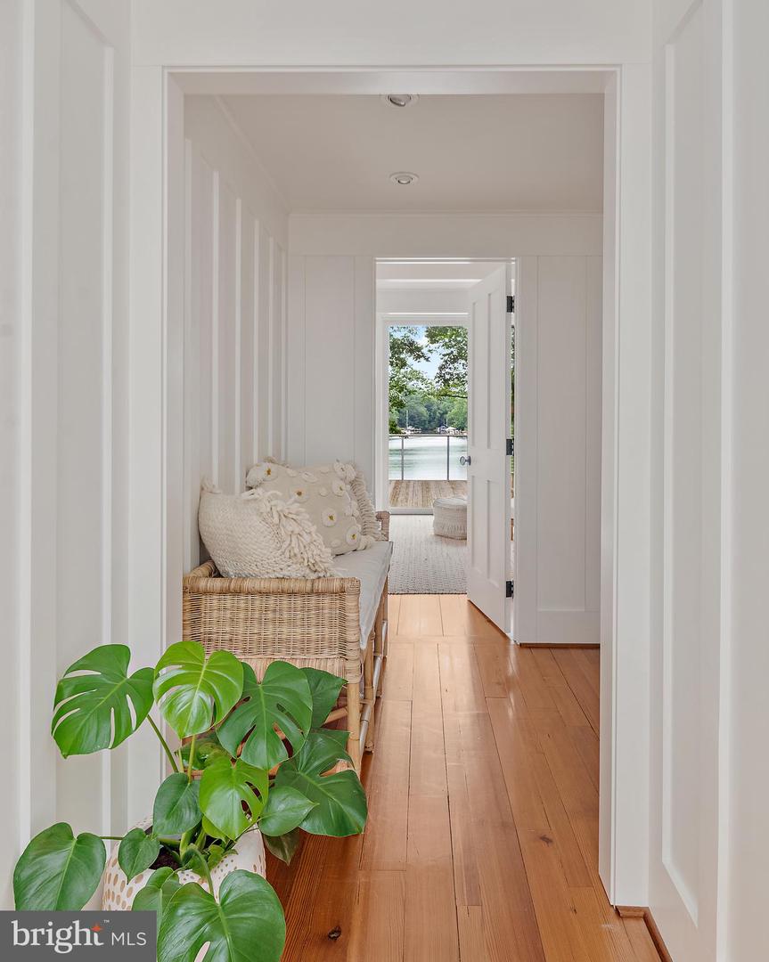 Annapolis, Maryland, 21403, United States, 5 Bedrooms Bedrooms, ,4 BathroomsBathrooms,Residential,For Sale,1895368