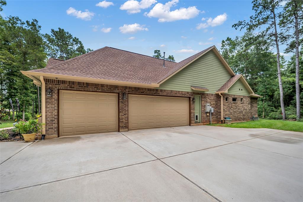 Willis, Texas, 77378, United States, 3 Bedrooms Bedrooms, ,3 BathroomsBathrooms,Residential,For Sale,1865268