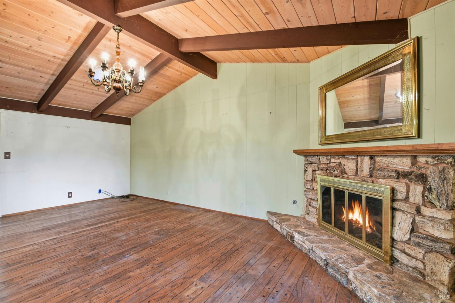 Glen Ellen, California, 95442, United States, 3 Bedrooms Bedrooms, ,3 BathroomsBathrooms,Residential,For Sale,1989437