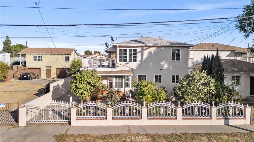 Compton, California, 90220, United States, ,Residential,For Sale,1842717