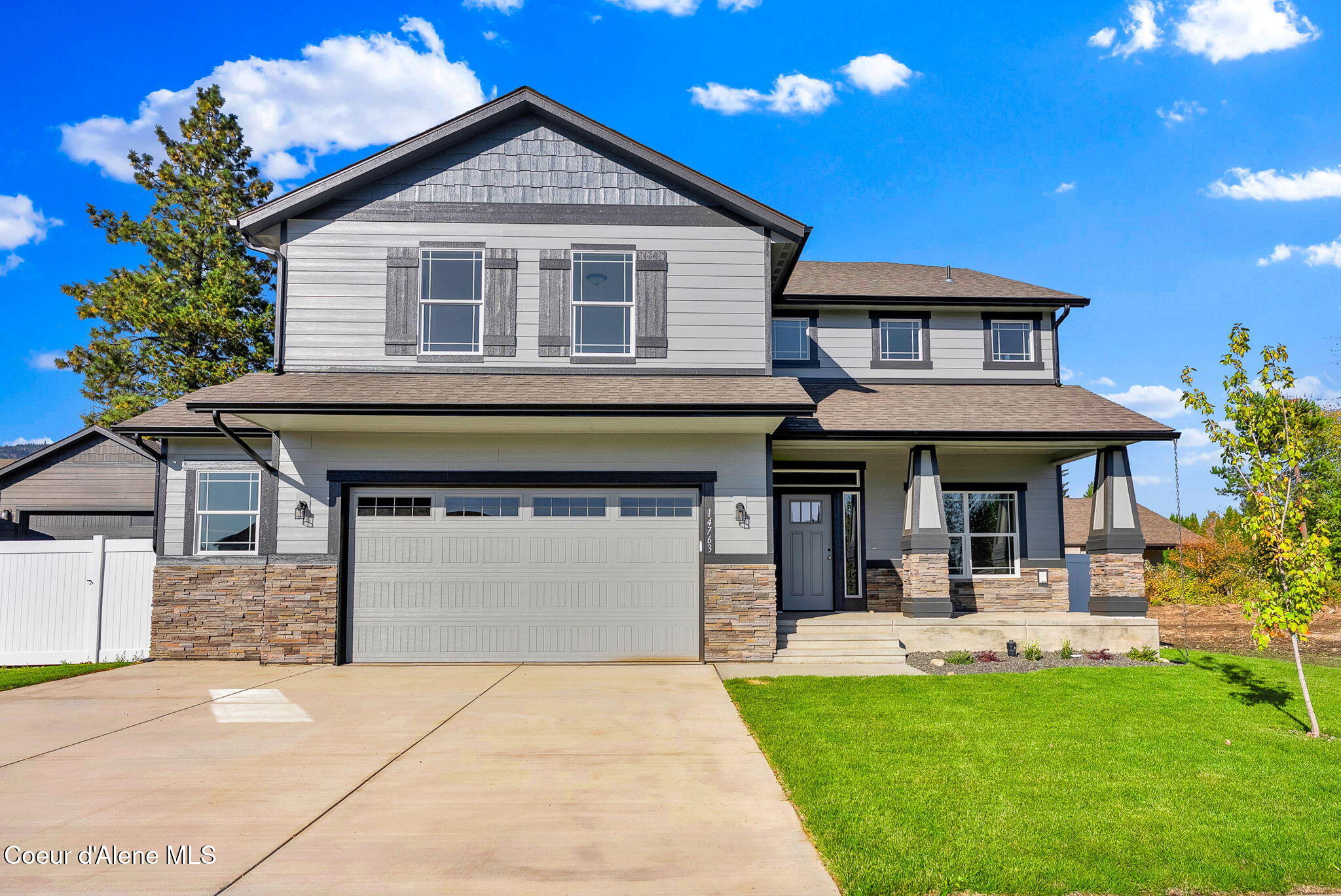 Rathdrum, Idaho, 83858, United States, 4 Bedrooms Bedrooms, ,2 BathroomsBathrooms,Residential,For Sale,1998808