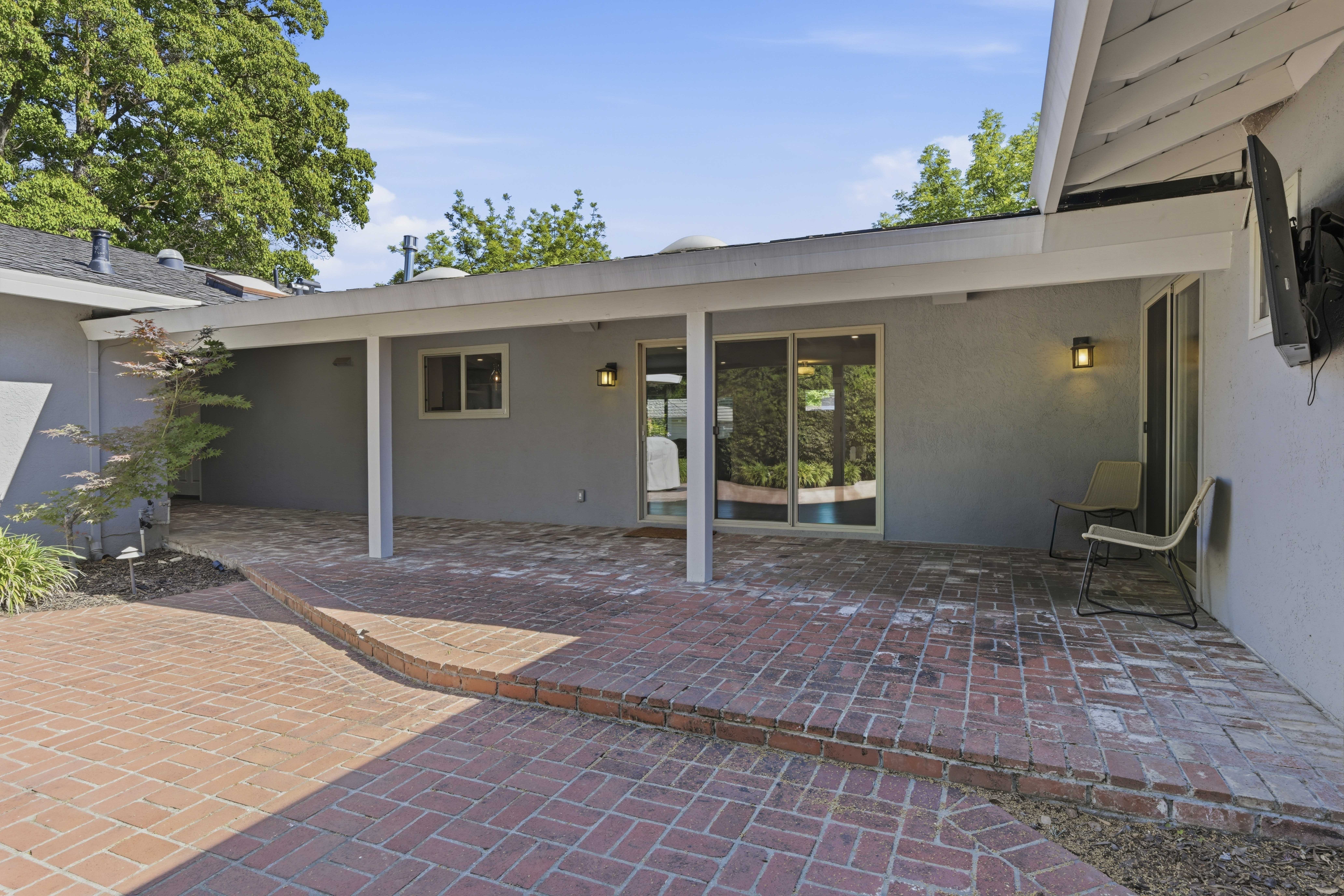  2929 Latham Drive, Sacramento, CA 95864 - 物件實景