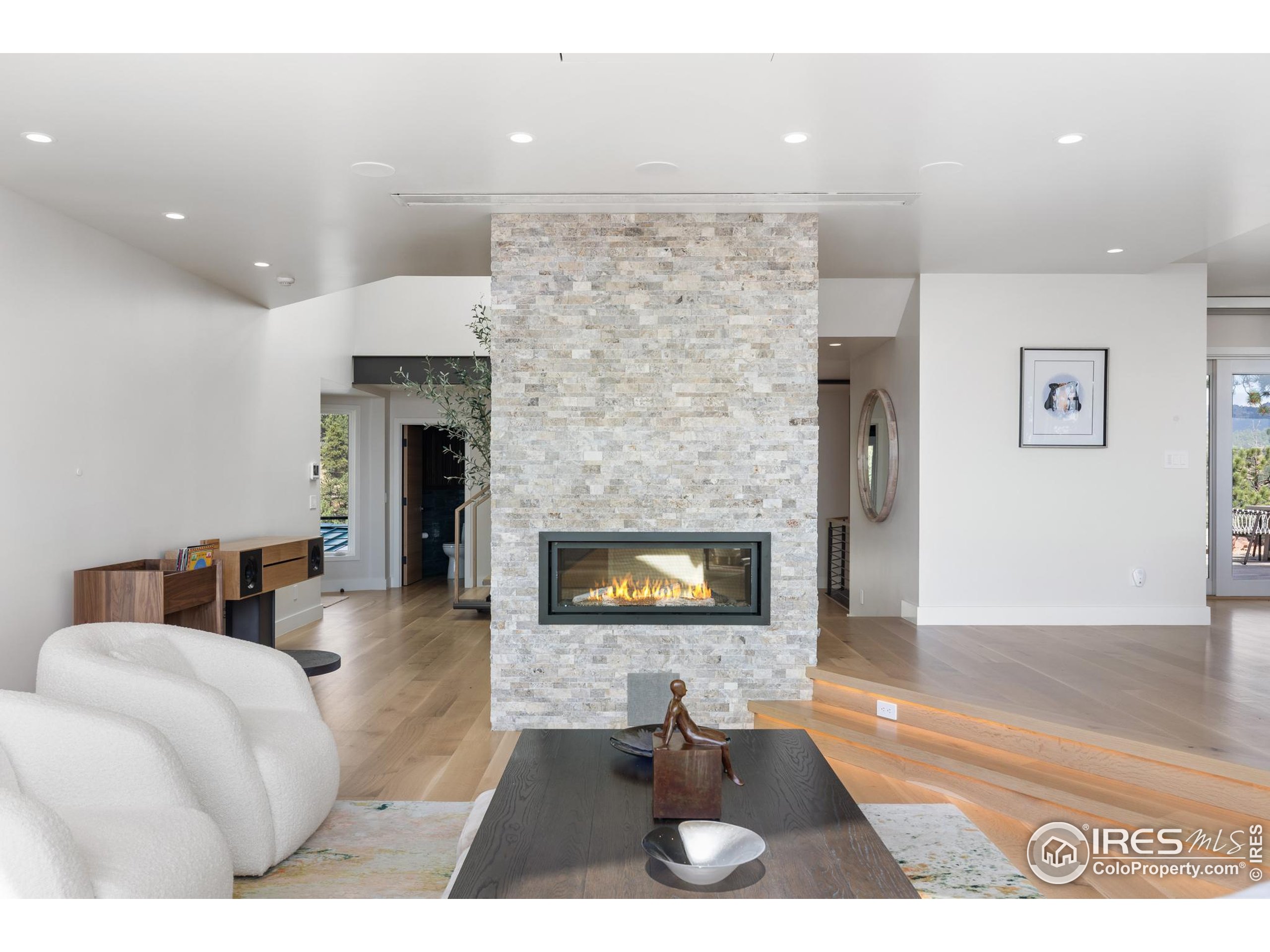 Boulder, Colorado, 80304, United States, 4 Bedrooms Bedrooms, ,3 BathroomsBathrooms,Residential,For Sale,1902087