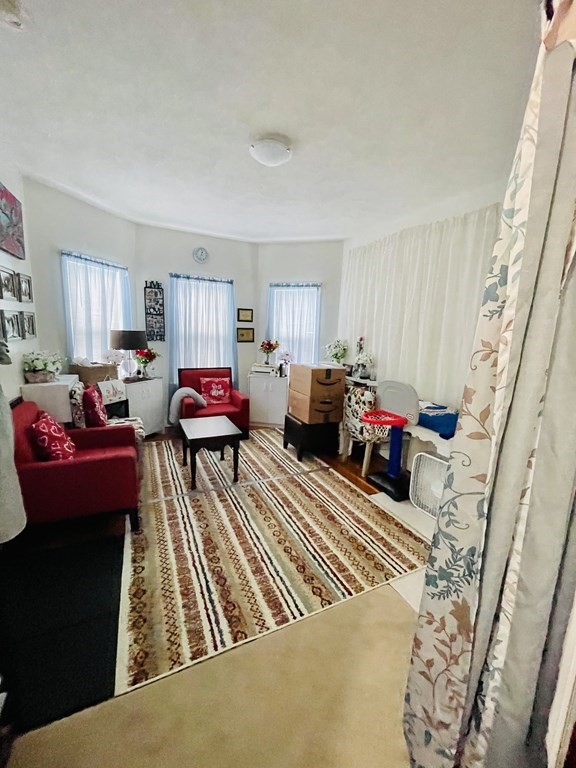 115 Fellsway W, Medford, Massachusetts, 02155, United States, 9 Bedrooms Bedrooms, ,3 BathroomsBathrooms,Residential,For Sale,115 Fellsway W,1009121