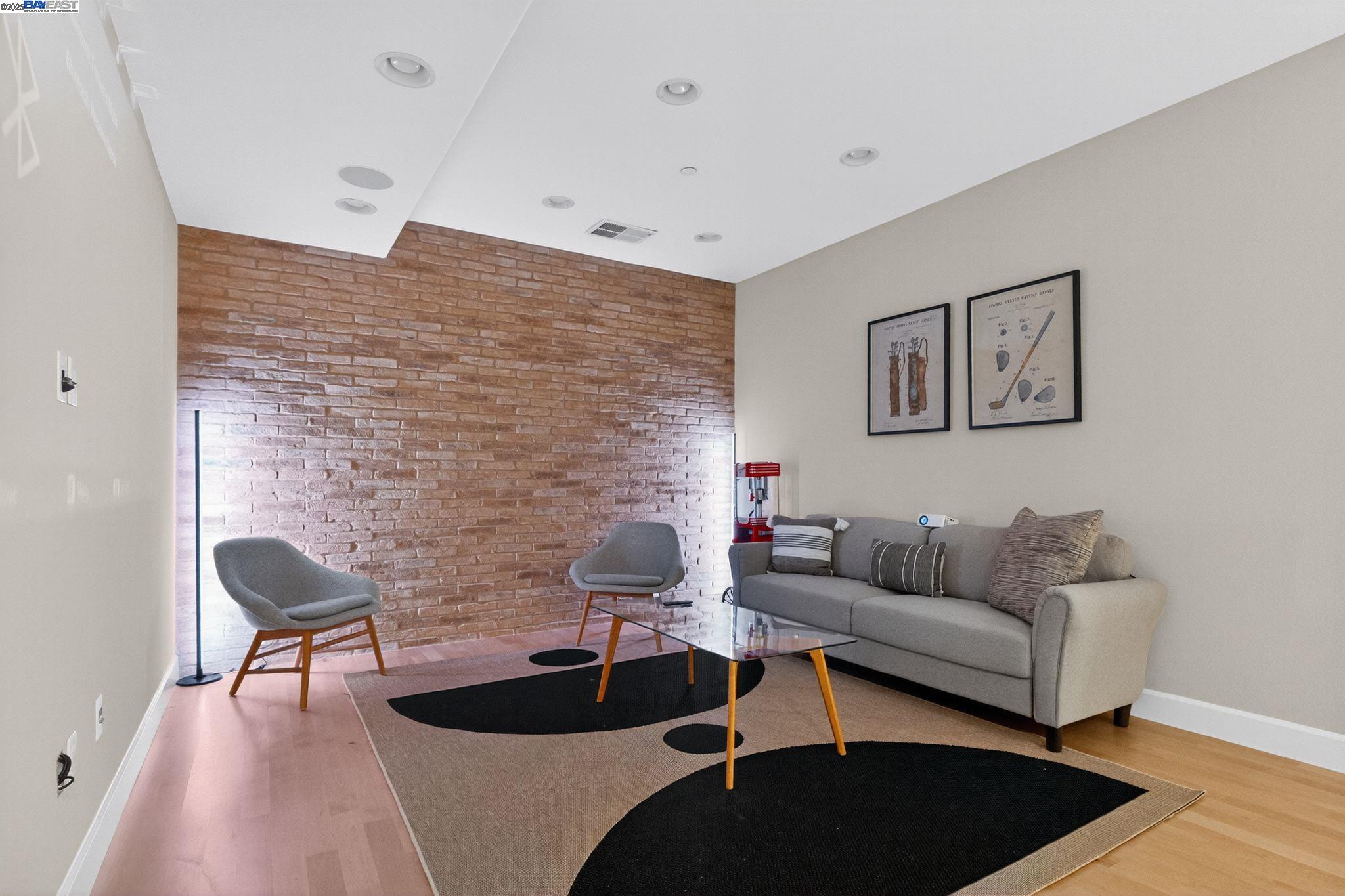 Dublin, California, 94568, United States, 4 Bedrooms Bedrooms, ,3 BathroomsBathrooms,Residential,For Sale,1987836