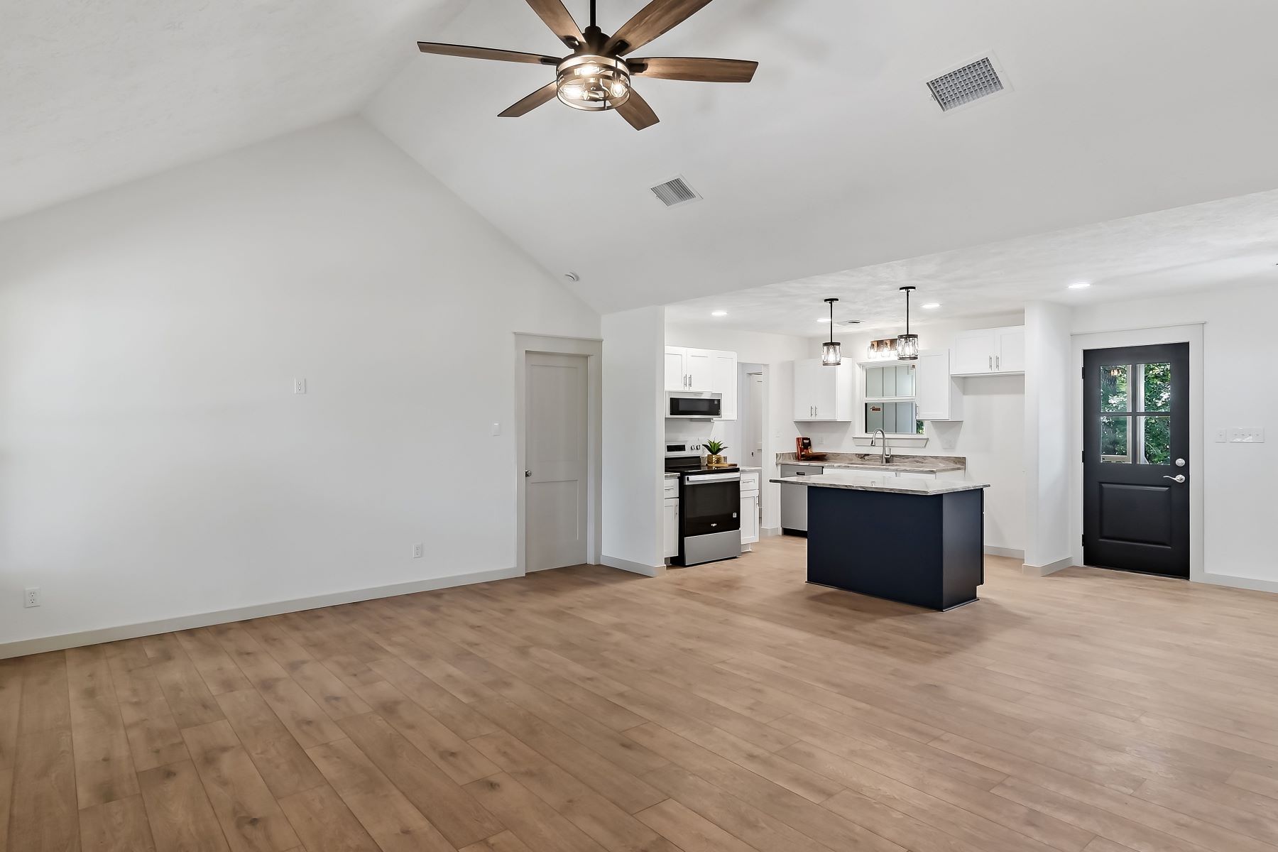  502 Packers Circle, Somerville, TX, 77879 - 物件實景