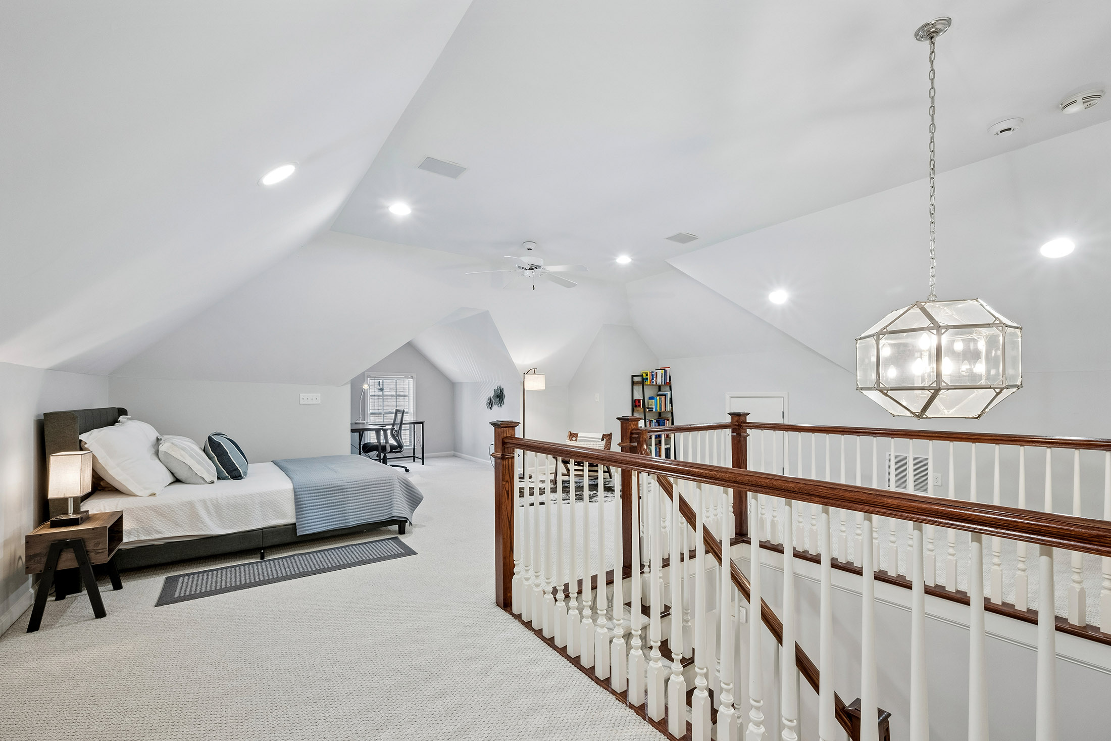  Stunning Cape Cod Residence in Sought-After Edmund Park - 物件實景