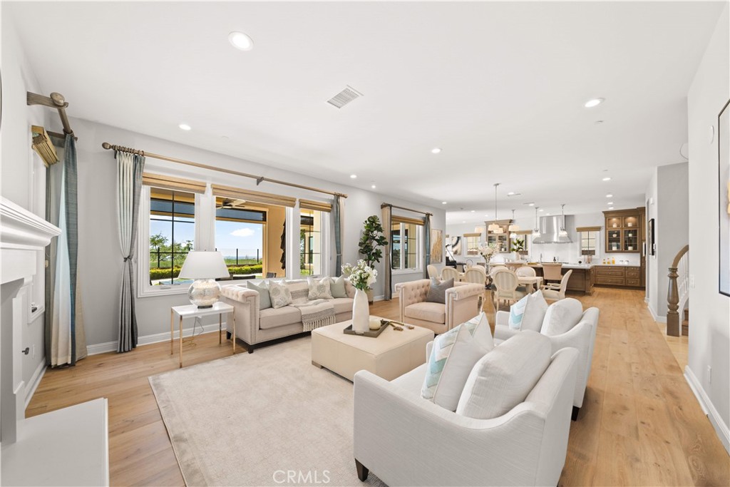 Irvine, California, 92602, United States, 5 Bedrooms Bedrooms, ,6 BathroomsBathrooms,Residential,For Sale,1982881