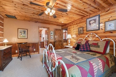 Murphy, North Carolina, 28906, United States, 3 Bedrooms Bedrooms, ,6 BathroomsBathrooms,Residential,For Sale,1933143