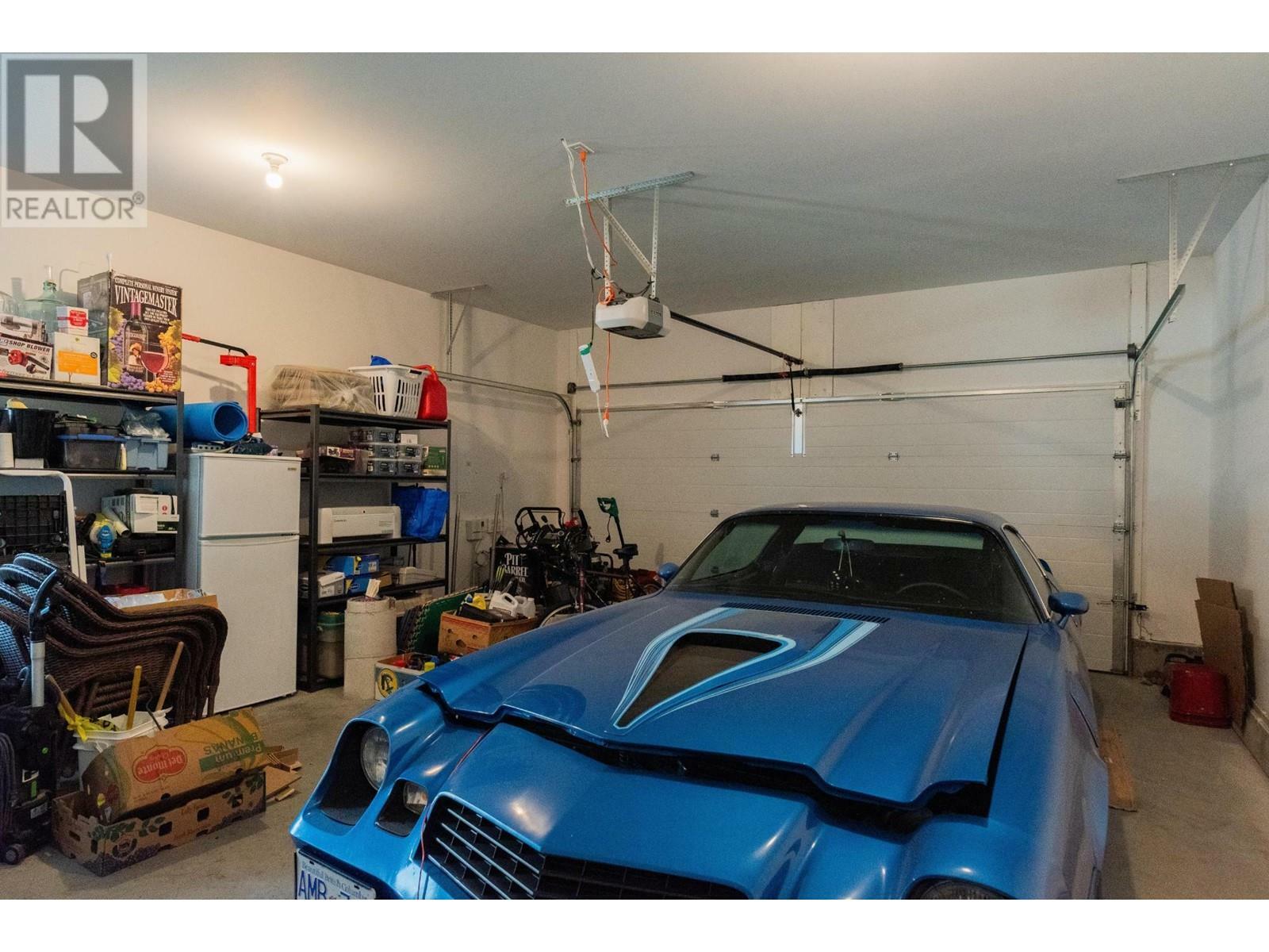 CASTLEGAR, British Columbia, V1N 4X8, CA, 4 Bedrooms Bedrooms, ,2 BathroomsBathrooms,Residential,For Sale,1839232