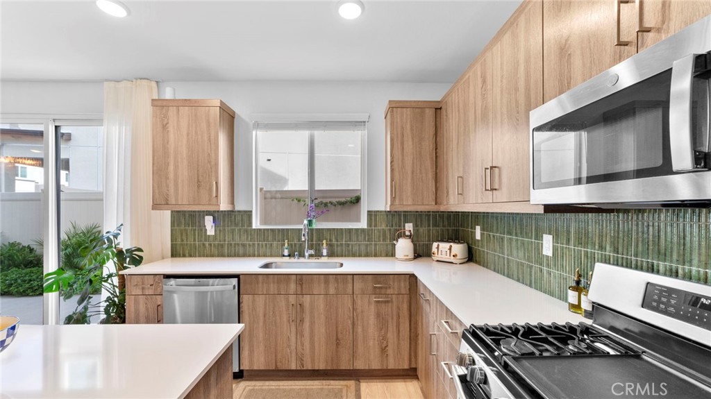 Fallbrook, California, 92028, United States, 3 Bedrooms Bedrooms, ,3 BathroomsBathrooms,Residential,For Sale,1987532