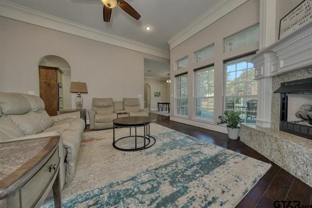 Lindale, Texas, 75771, United States, 4 Bedrooms Bedrooms, ,3 BathroomsBathrooms,Residential,For Sale,1983083