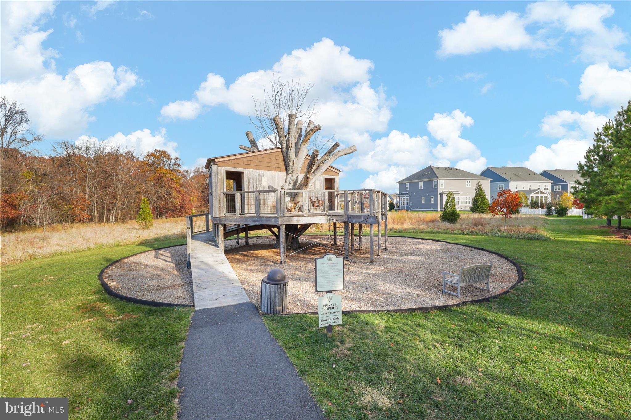 Aldie, Virginia, 20105, United States, 5 Bedrooms Bedrooms, ,5 BathroomsBathrooms,Residential,For Sale,1987386