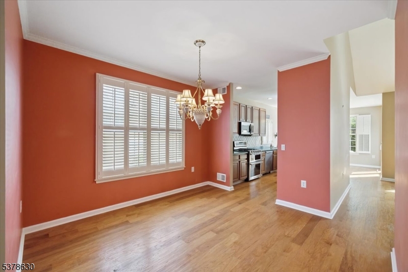 Franklin Twp., New Jersey, 08873, United States, 2 Bedrooms Bedrooms, ,3 BathroomsBathrooms,Residential,For Sale,1940389