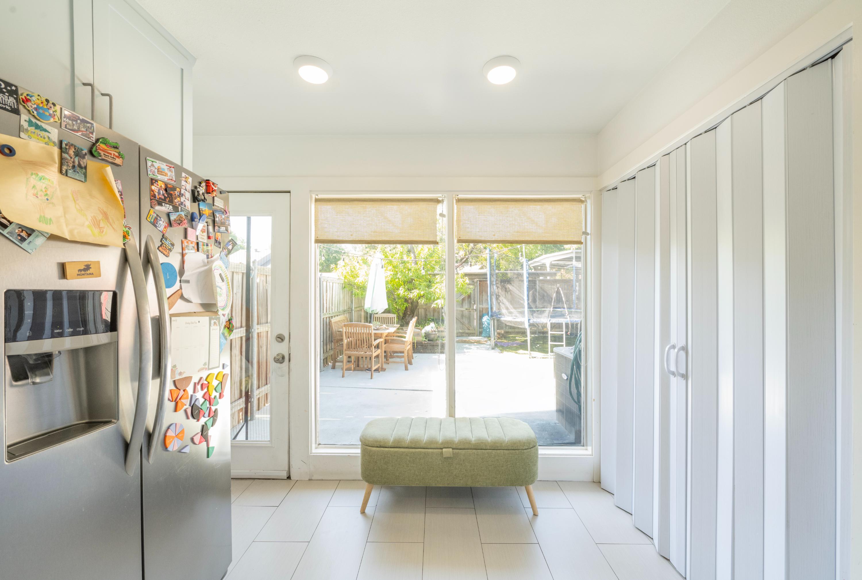  Comfort, Convenience, and Charm—Beautiful 3-Bedroom Townhome - 物件實景