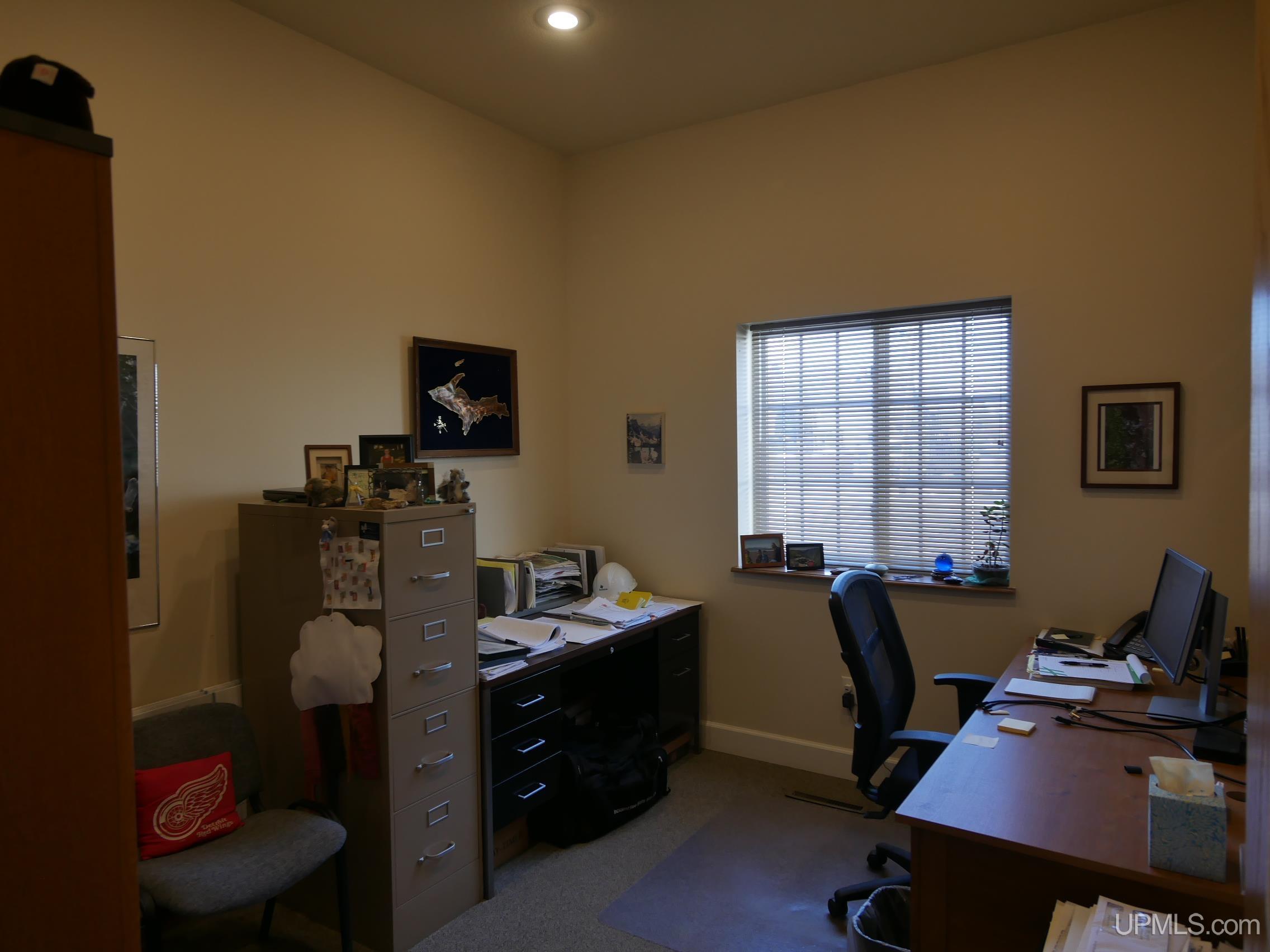 Houghton, Michigan, 49931, United States, 5 Bedrooms Bedrooms, ,2 BathroomsBathrooms,Residential,For Sale,1977730