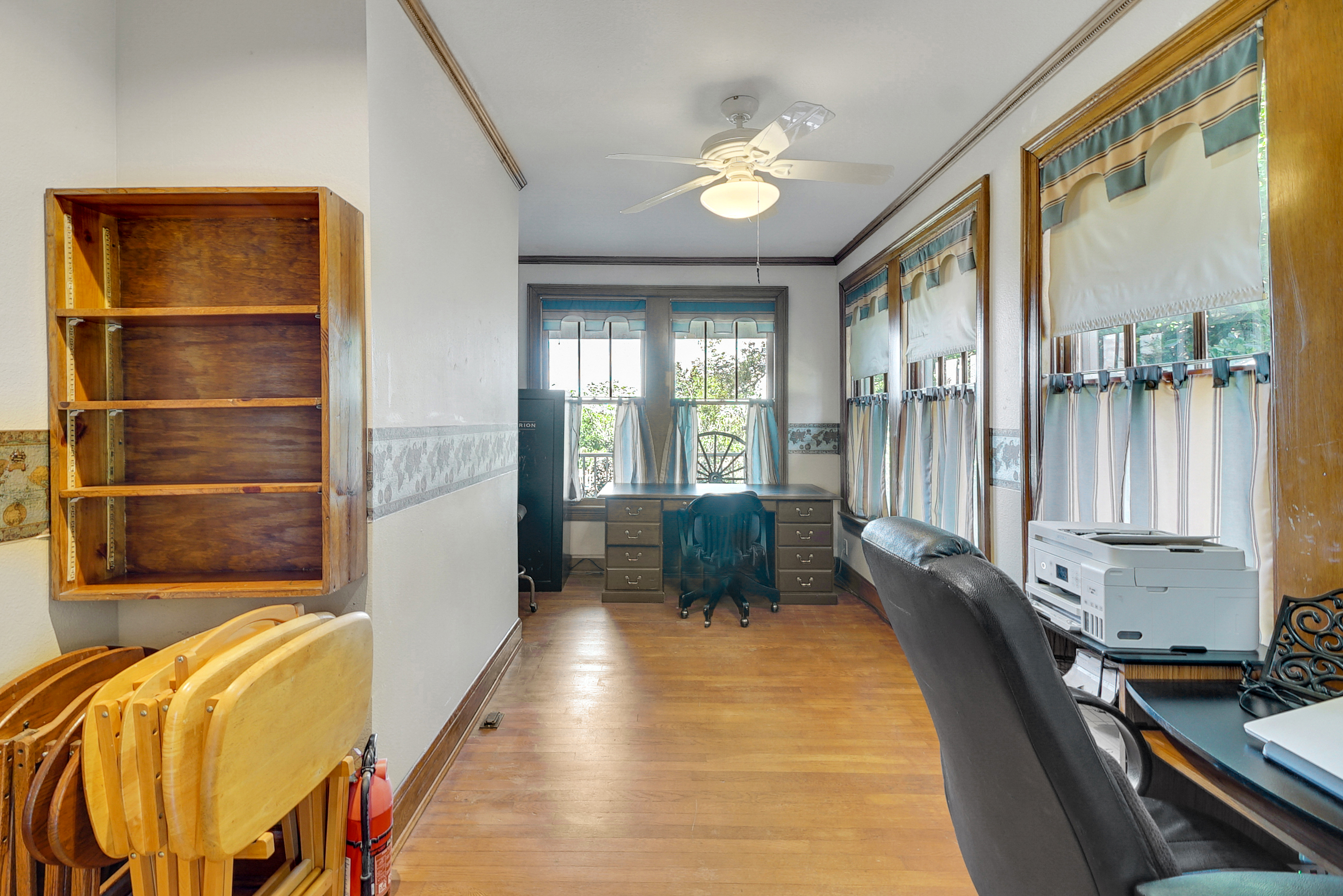 Yalaha, Florida, 34797, United States, 5 Bedrooms Bedrooms, ,4 BathroomsBathrooms,Residential,For Sale,1975837