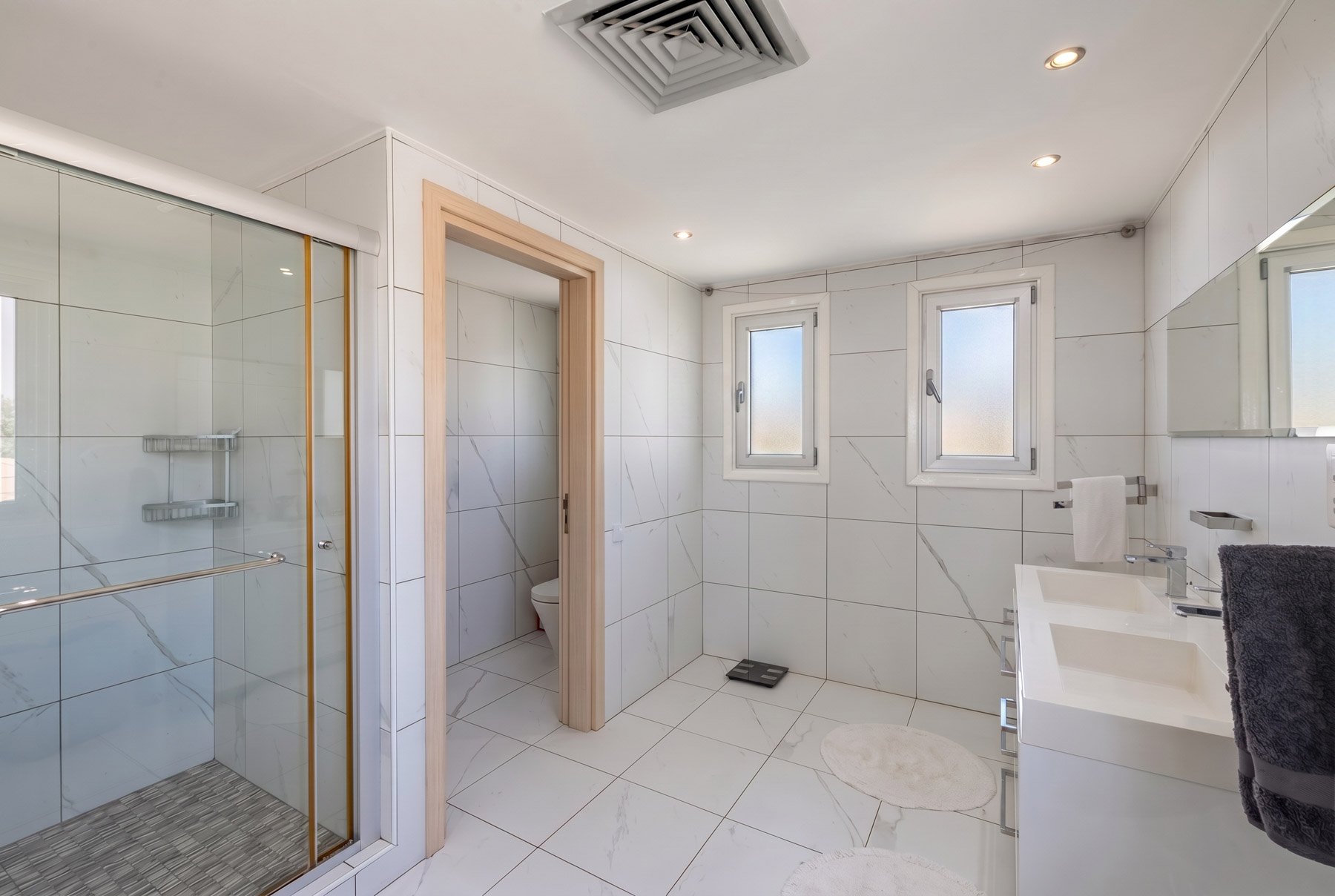  Five Bedroom Villa with a Private Pool in Aradippou, Larnaca - 物件實景