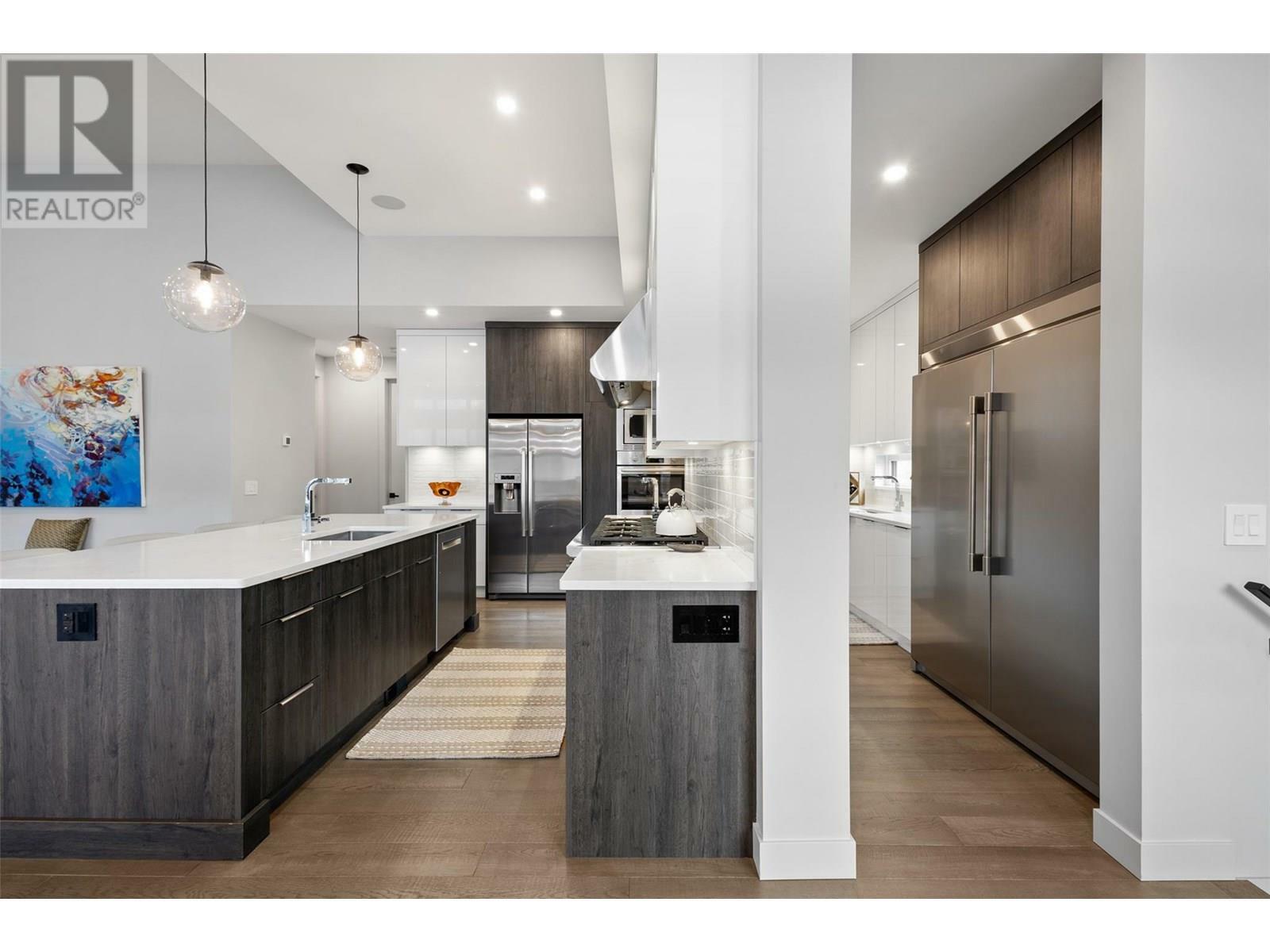 KELOWNA, British Columbia, V4V 1N4, CA, 4 Bedrooms Bedrooms, ,3 BathroomsBathrooms,Residential,For Sale,1859921