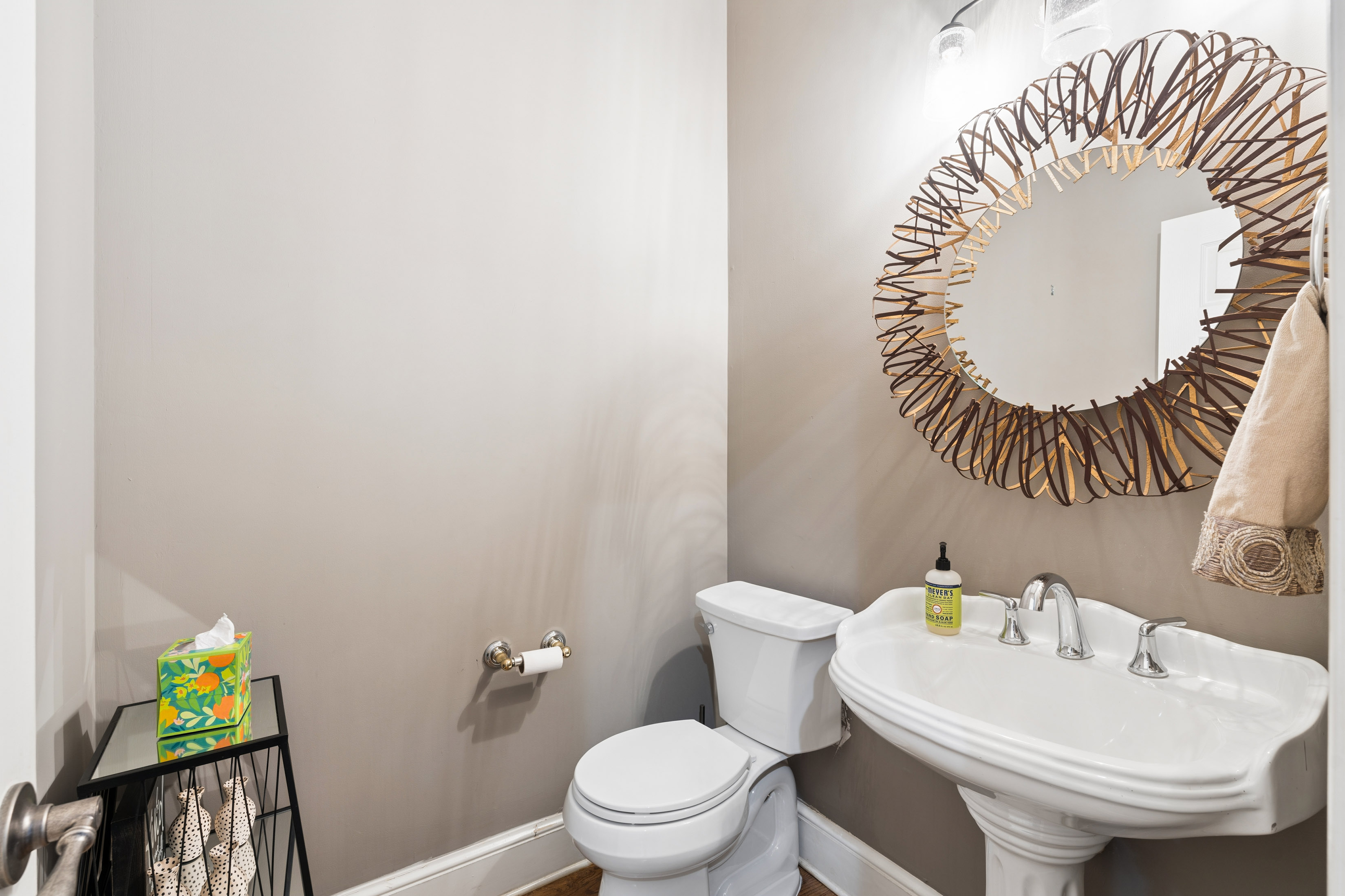  Elegant and Light-filled Townhome in Gated Olde Ivy at Vinings Community - 物件實景