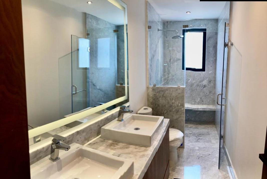 Fuente de Pir?mides, Naucalpan de Juárez, Estado de México, 53950, Mexico, 3 Bedrooms Bedrooms, ,3 BathroomsBathrooms,Residential,For Sale,Fuente de Pir?mides,1444000