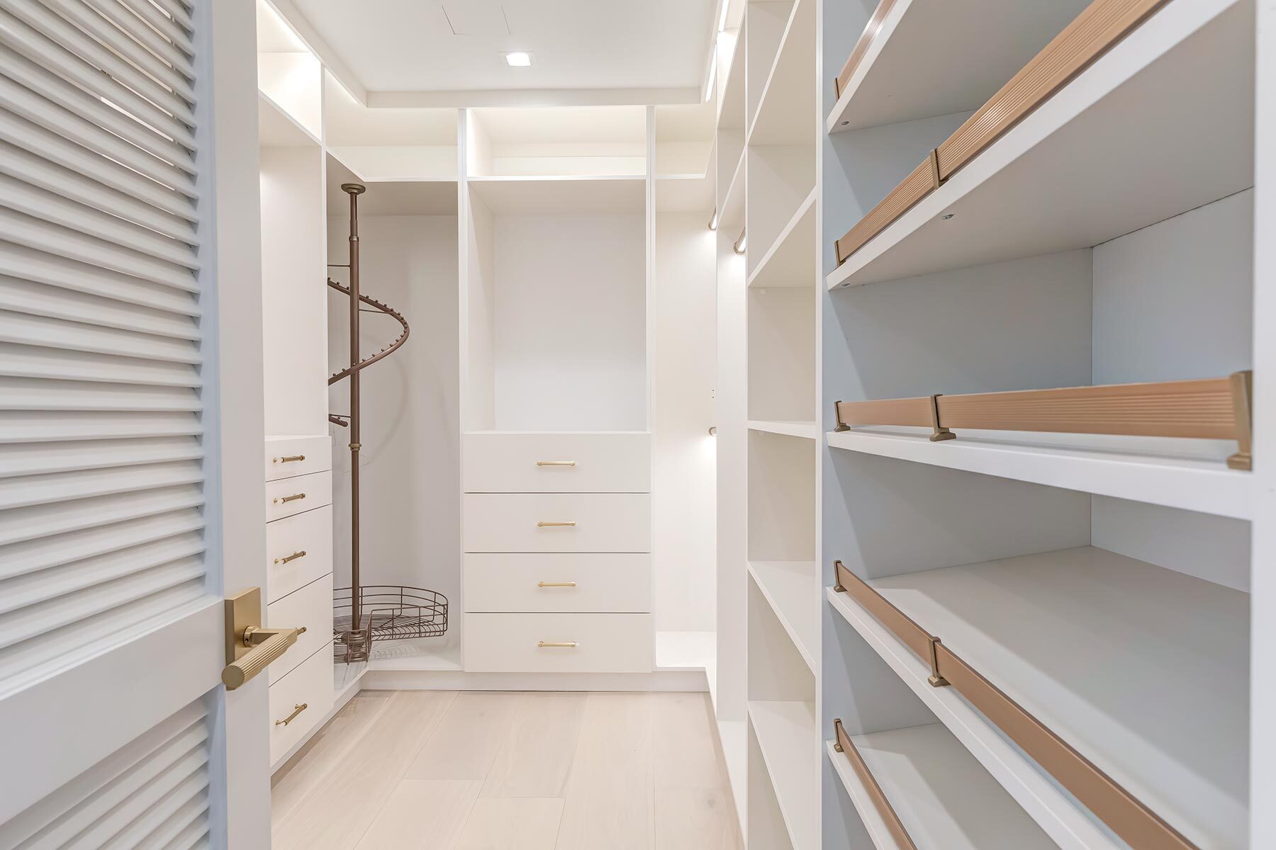  300 North Swall Drive - 物件實景