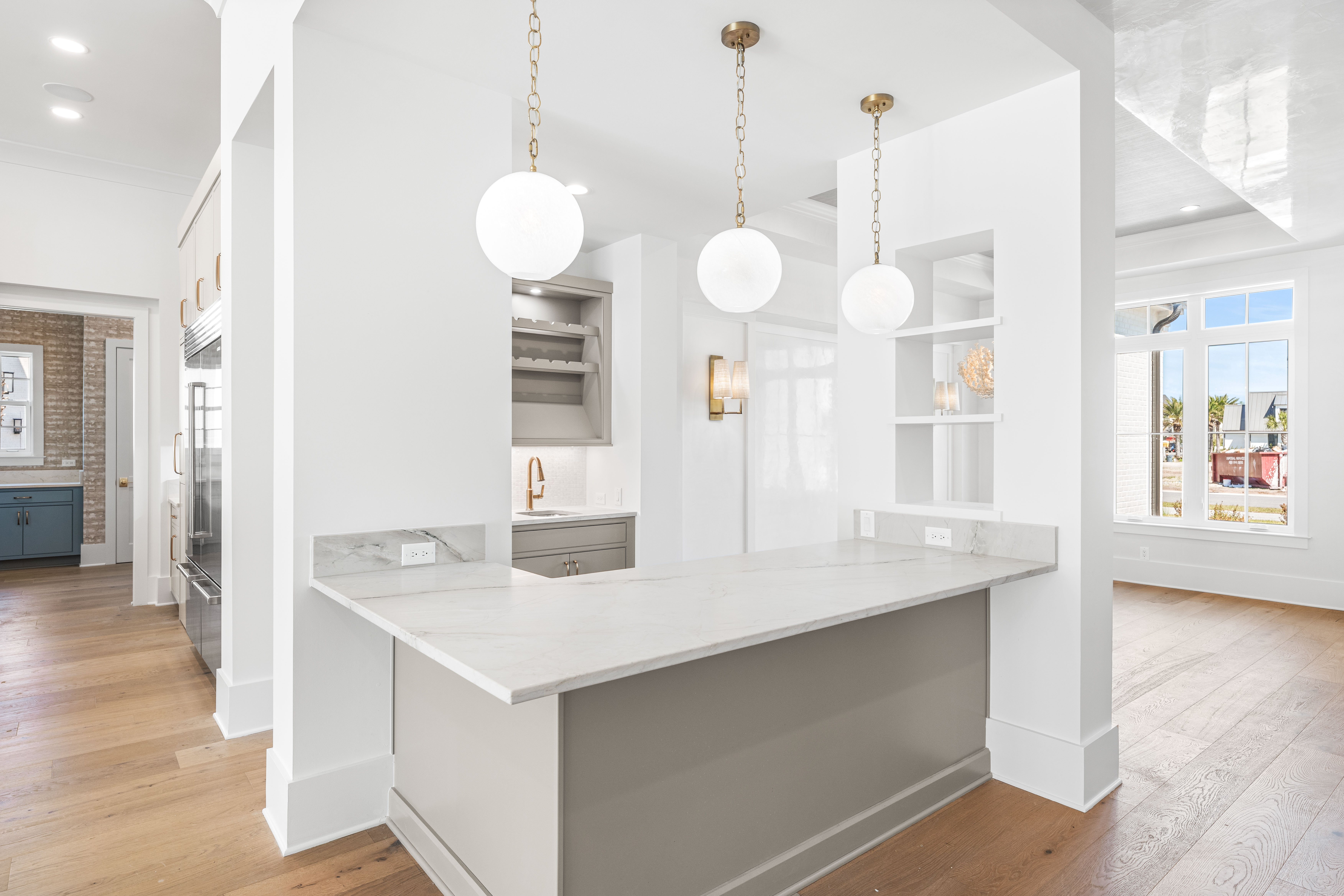  Magnificent Half-Acre Estate With Outdoor Oasis and Casita - 物件實景