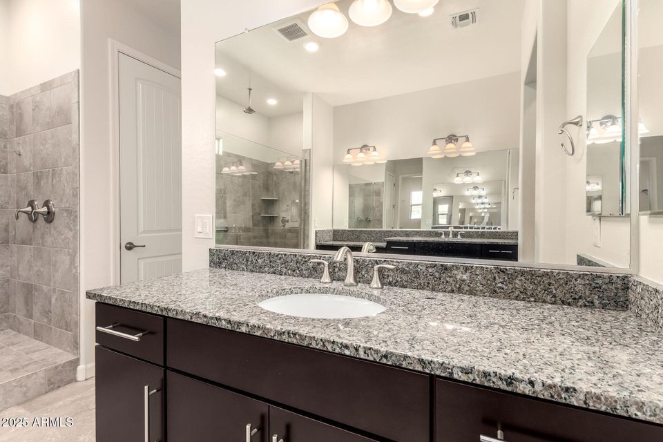 Chandler, Arizona, 85286, United States, 4 Bedrooms Bedrooms, ,Residential,For Sale,1976869