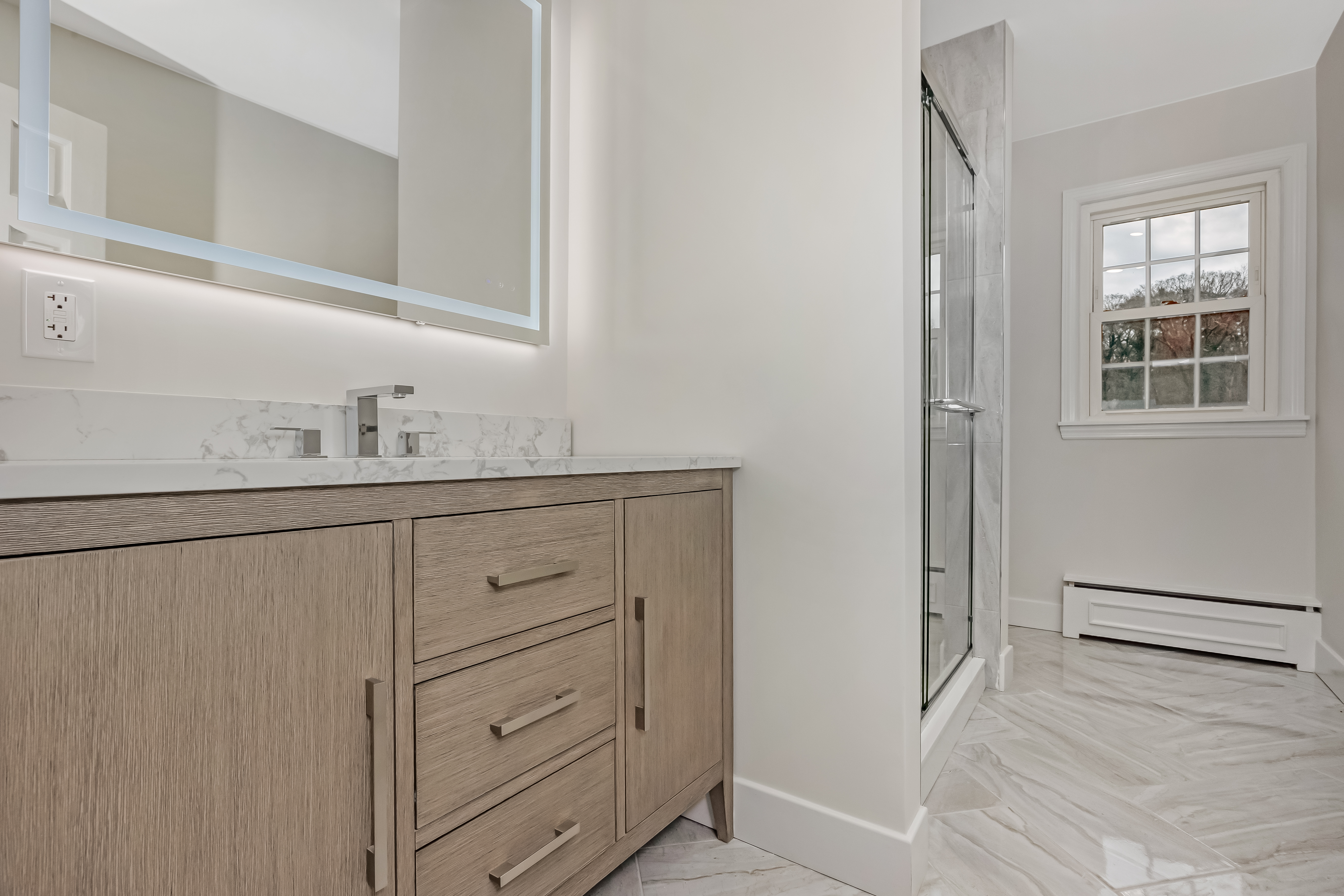 Brookville, New York, 11545, United States, 6 Bedrooms Bedrooms, ,7 BathroomsBathrooms,Residential,For Sale,2010042