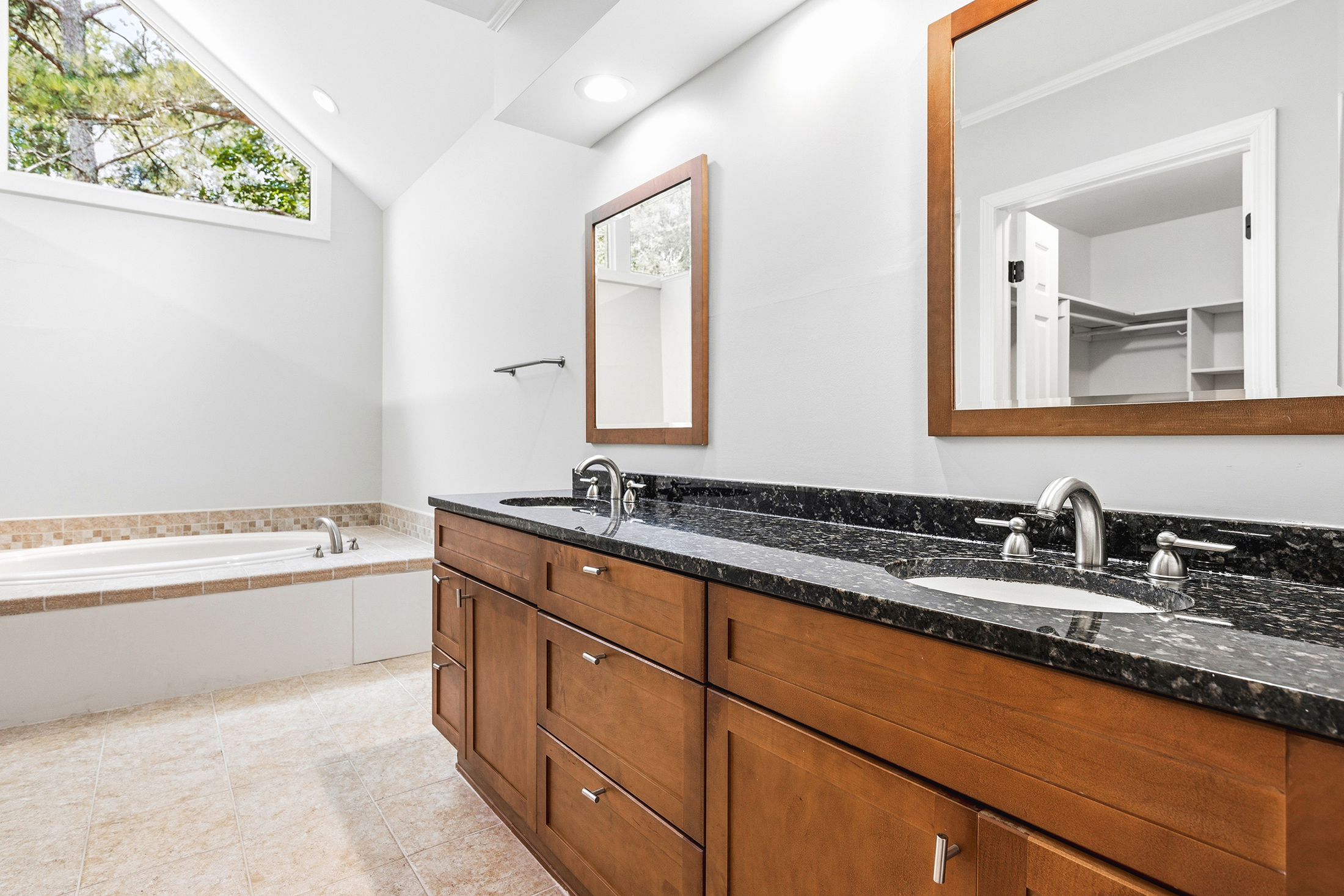  Refreshed and Move-In Ready Home in Ideal East Cobb Location - 物件實景